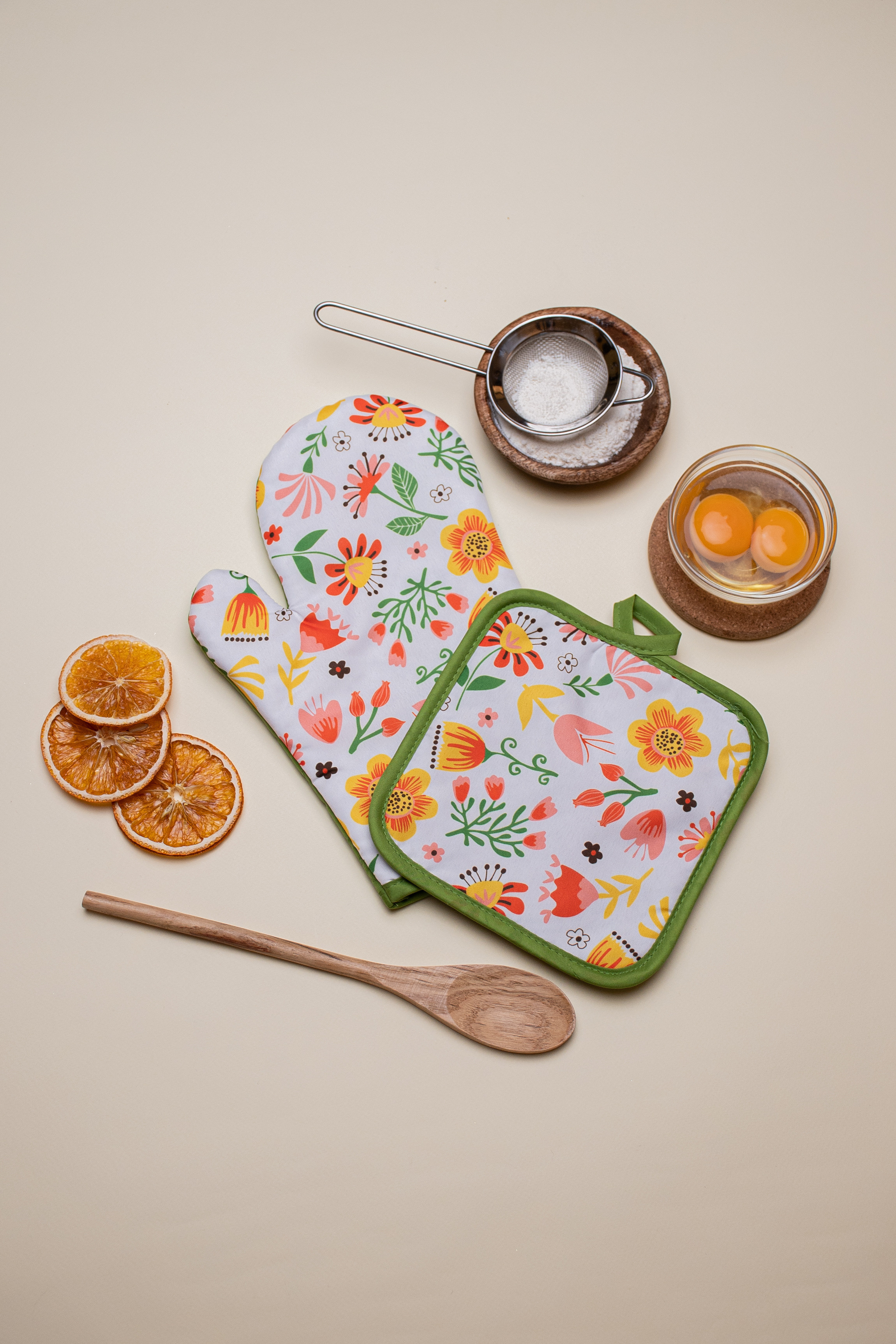 Potholders. Elizaveta Filchenko. Fashion-photographer and director