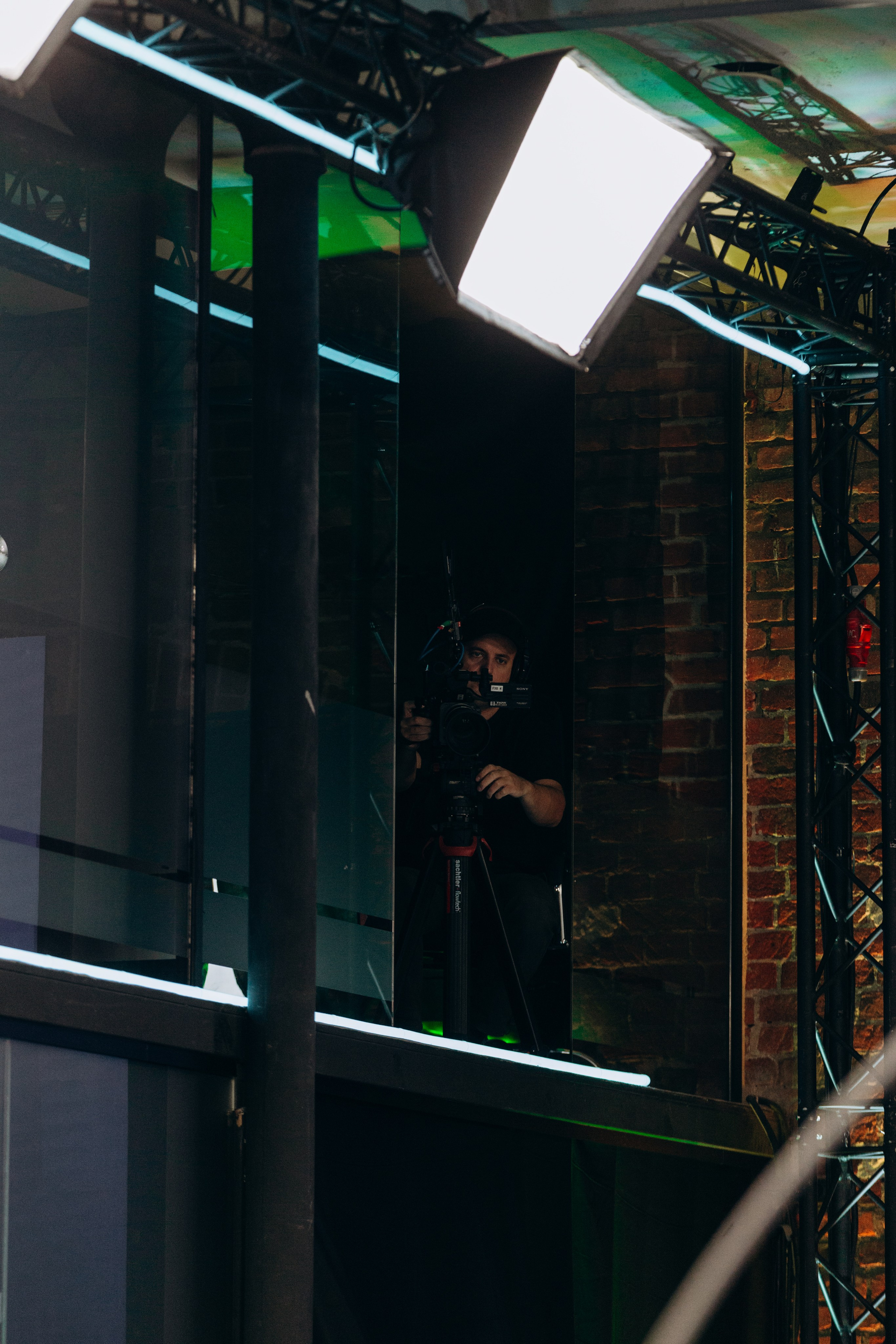 Битва стартапов. Олег Левин — профессиональный концертный и бэкстейдж фотограф в Москве