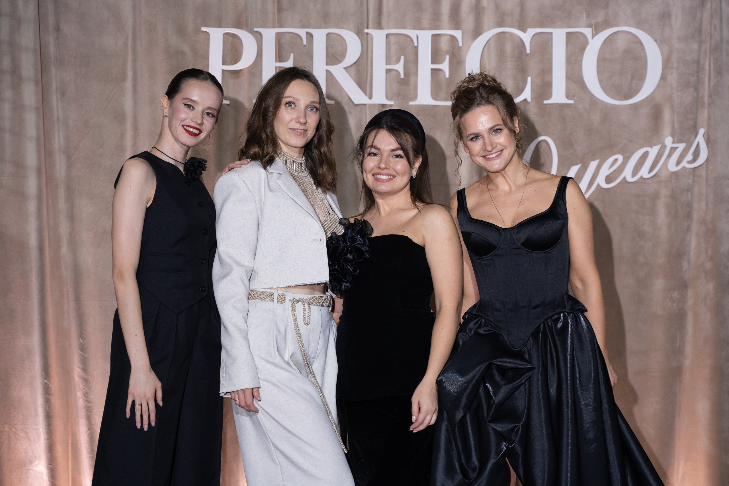 Perfectowedding 10 лет. Свадебный и семейный фотограф в Екатеринбурге Анна Месяцева