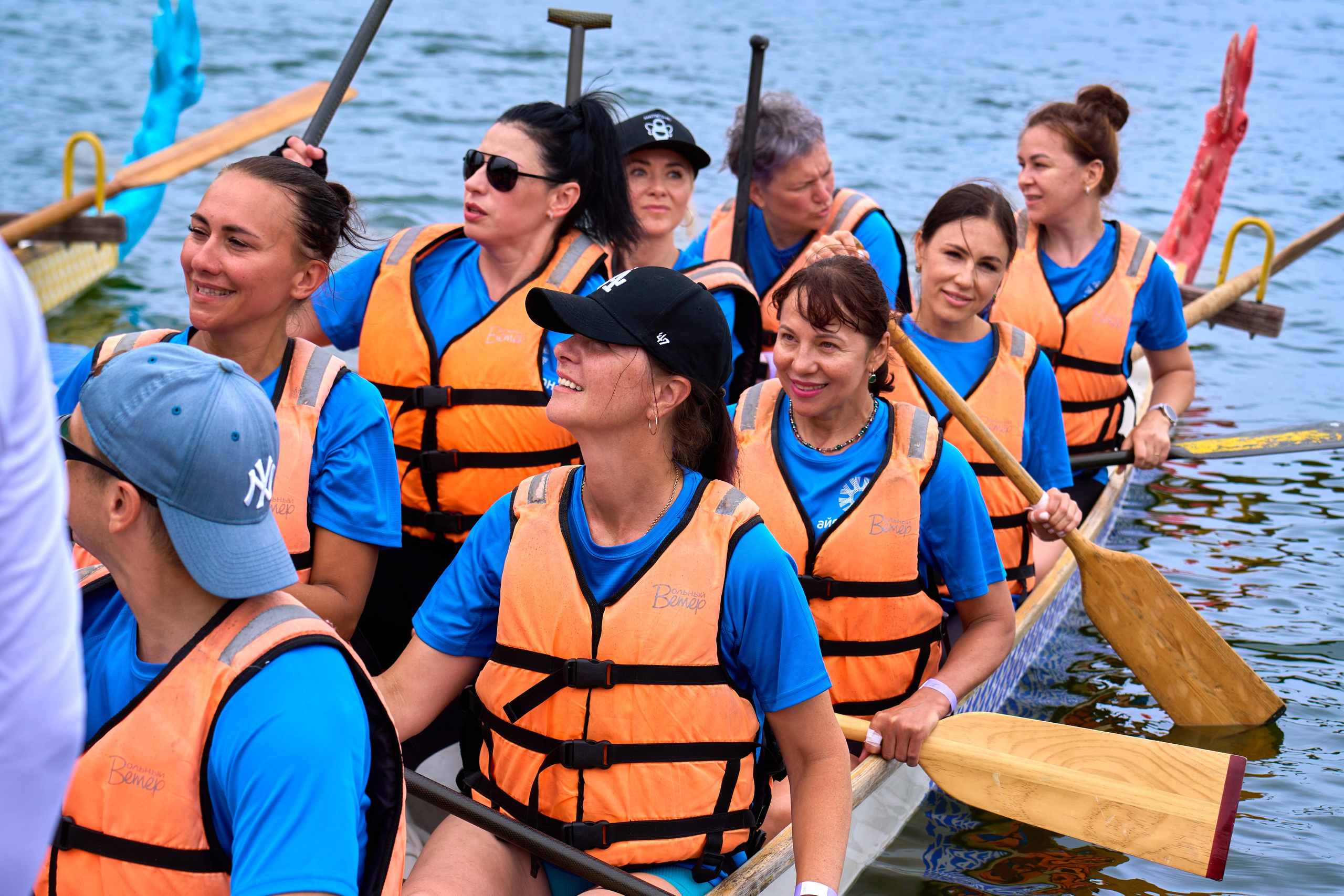 Соревнования на лодках дракон Айс Юнион. Фотограф во Владивостоке