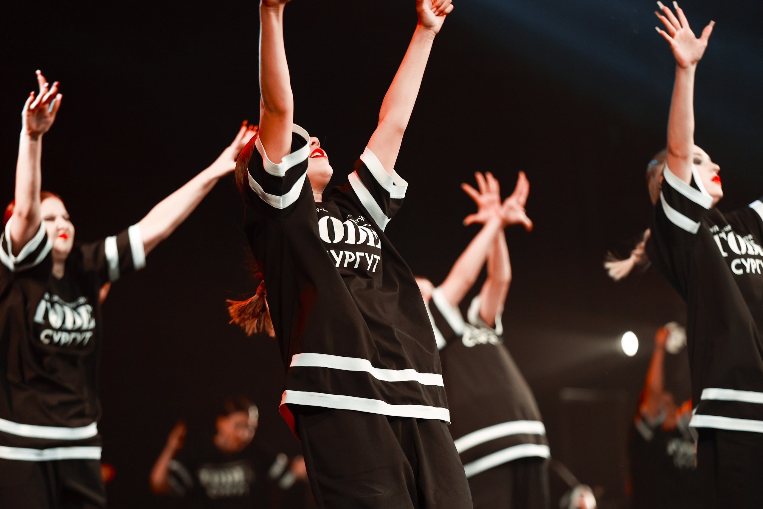 TODES Новогодняя перезагрузка 2024. MIG — студия спортивной фотографии Михаила Голянского