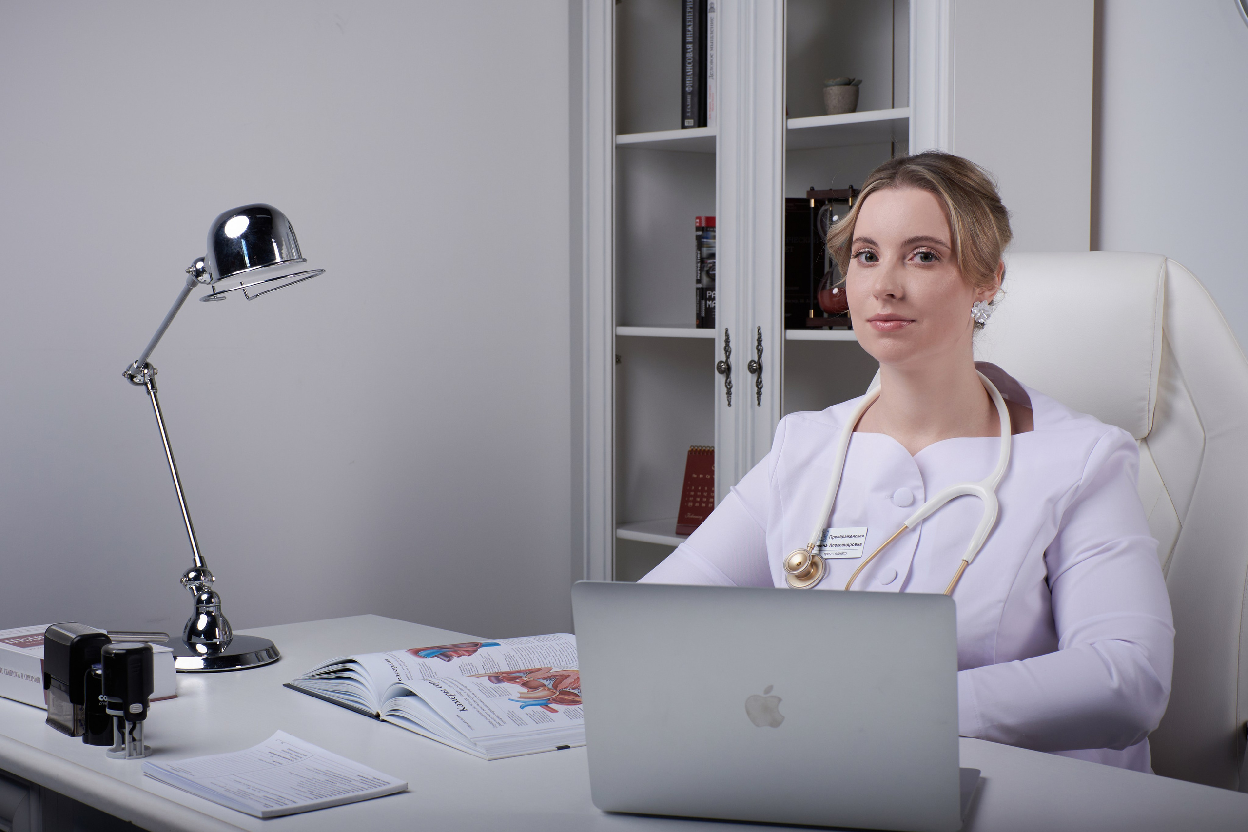 Фотосессия врача-педиатра | Карина Преображенская. Сергей Крафт | Фотограф