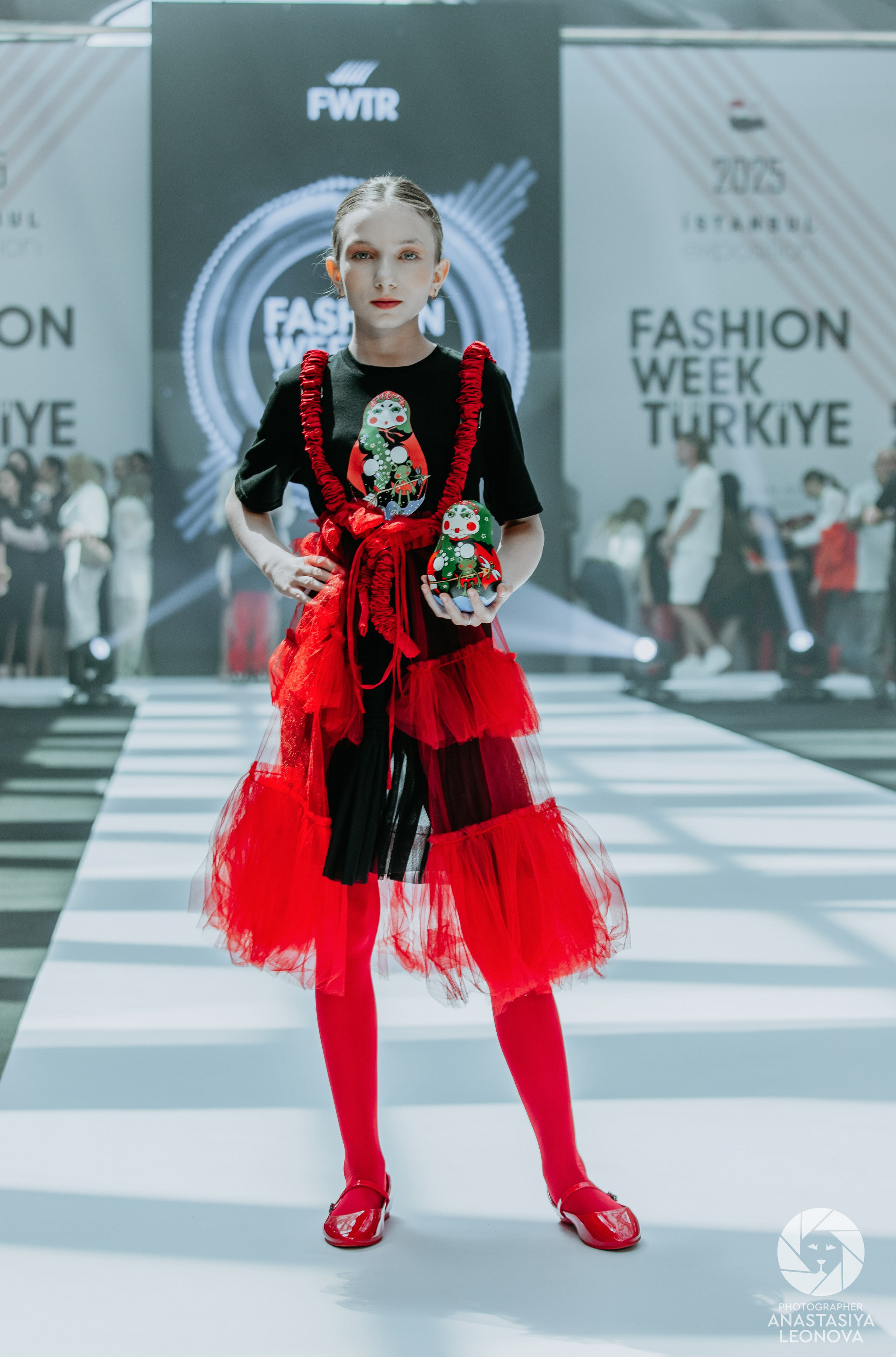 Fashion Week Türkiye [spring, 2025]. Anastasia Leonowa