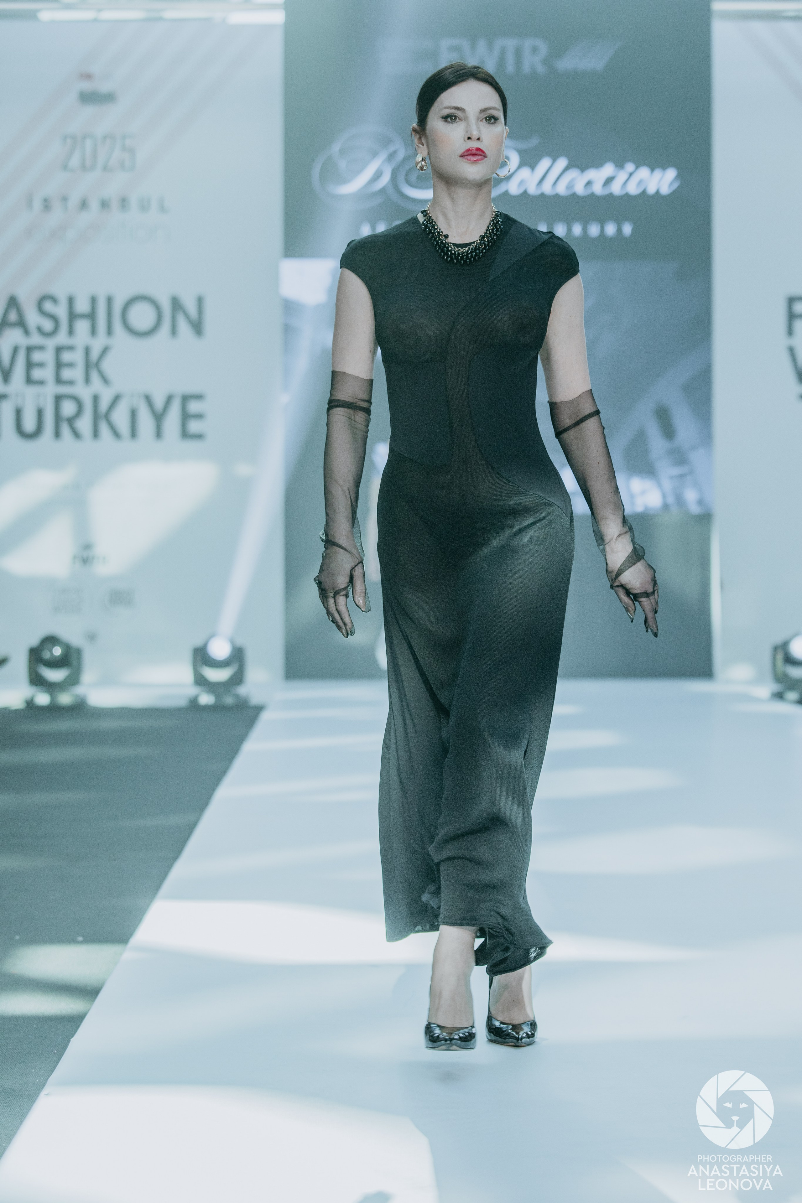 Fashion Week Türkiye [spring, 2025]. Anastasia Leonowa