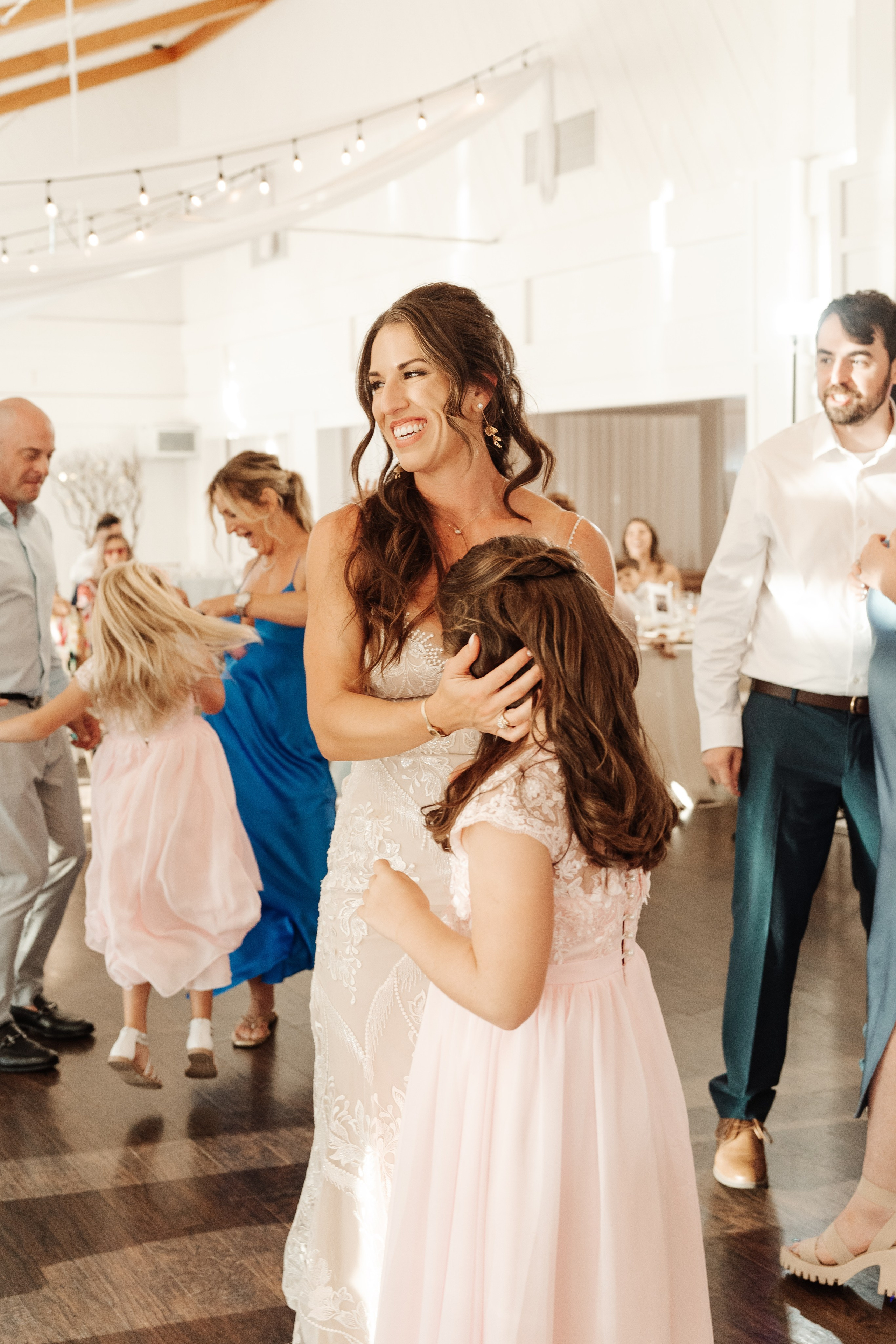 2025-08-16_BryanAmber. Ретушер Зенькевич Света