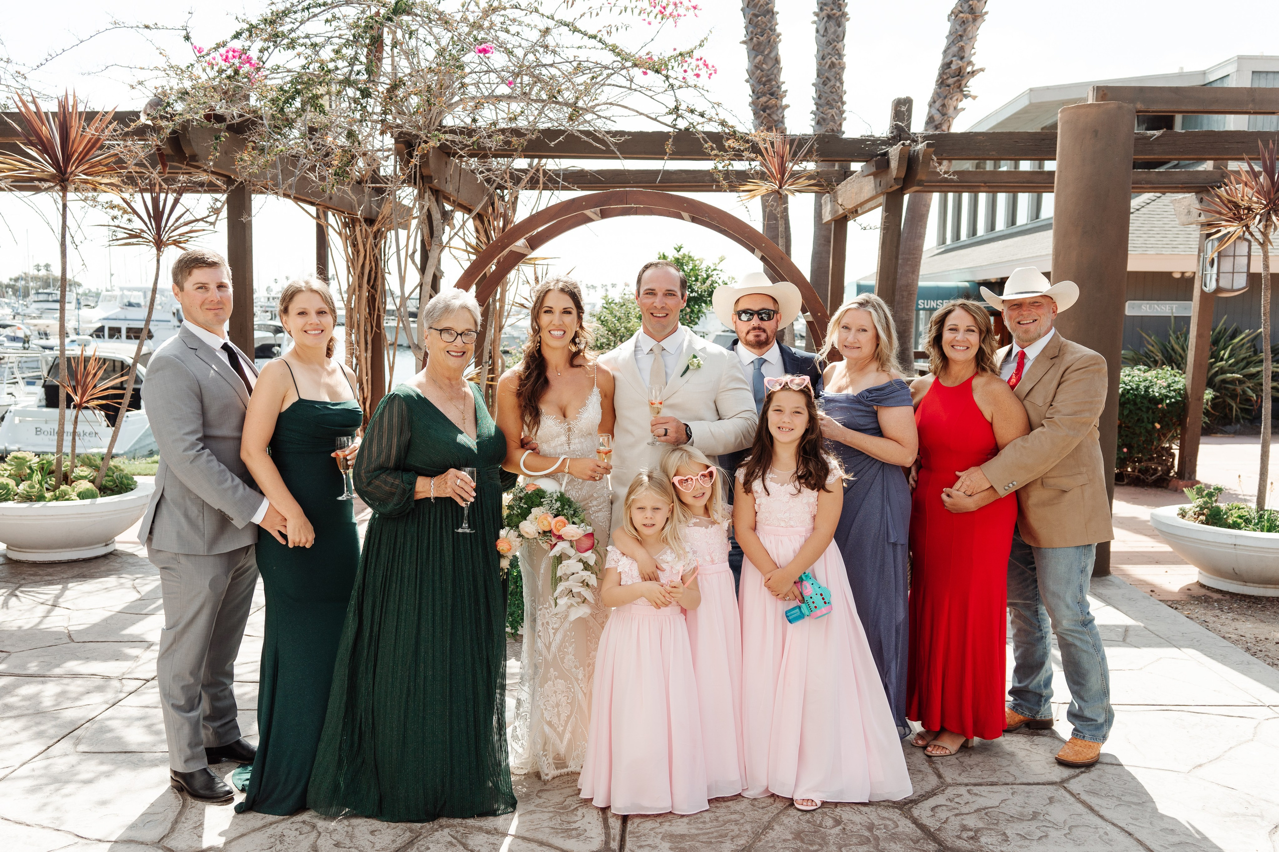 2025-08-16_BryanAmber. Ретушер Зенькевич Света