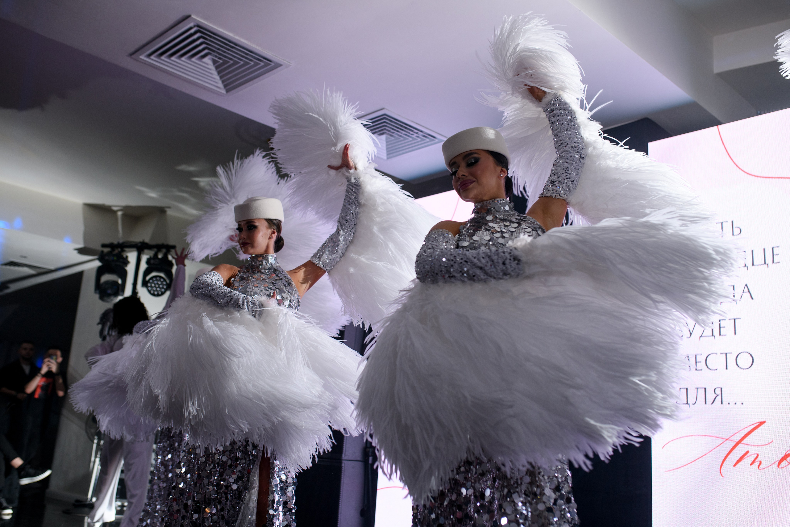 MORE AMORE EVENT HALL — BIRTHDAY`25. Свадебный фотограф Екатеринбург/Челябинск — Любовь Волохова