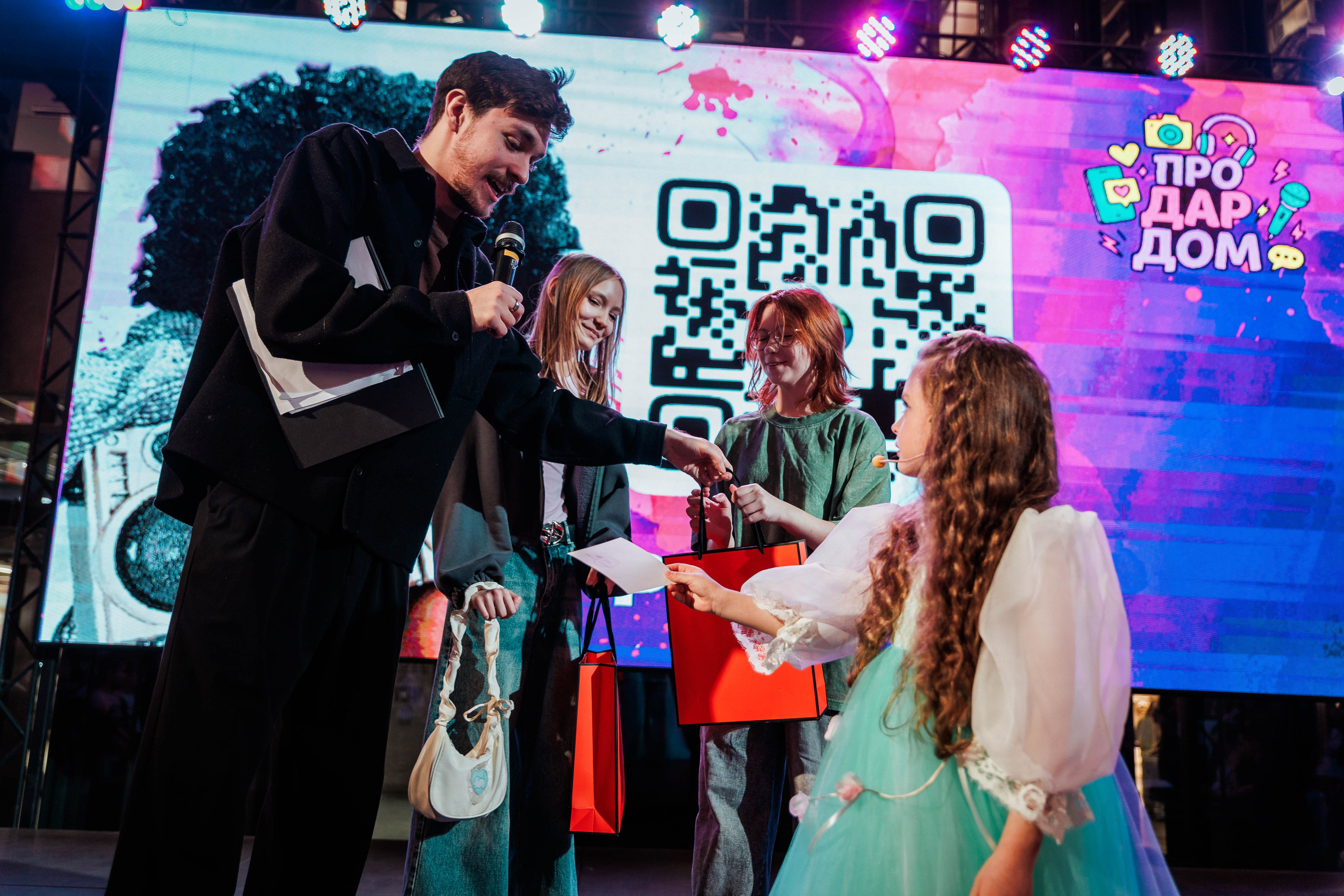 КОНЦЕРТ ДЕТСКИХ БЛОГЕРОВ. СтешОК, Макар Давыдов и другие ребята. Фотограф Нижний Новгород Игнатьева Виктория