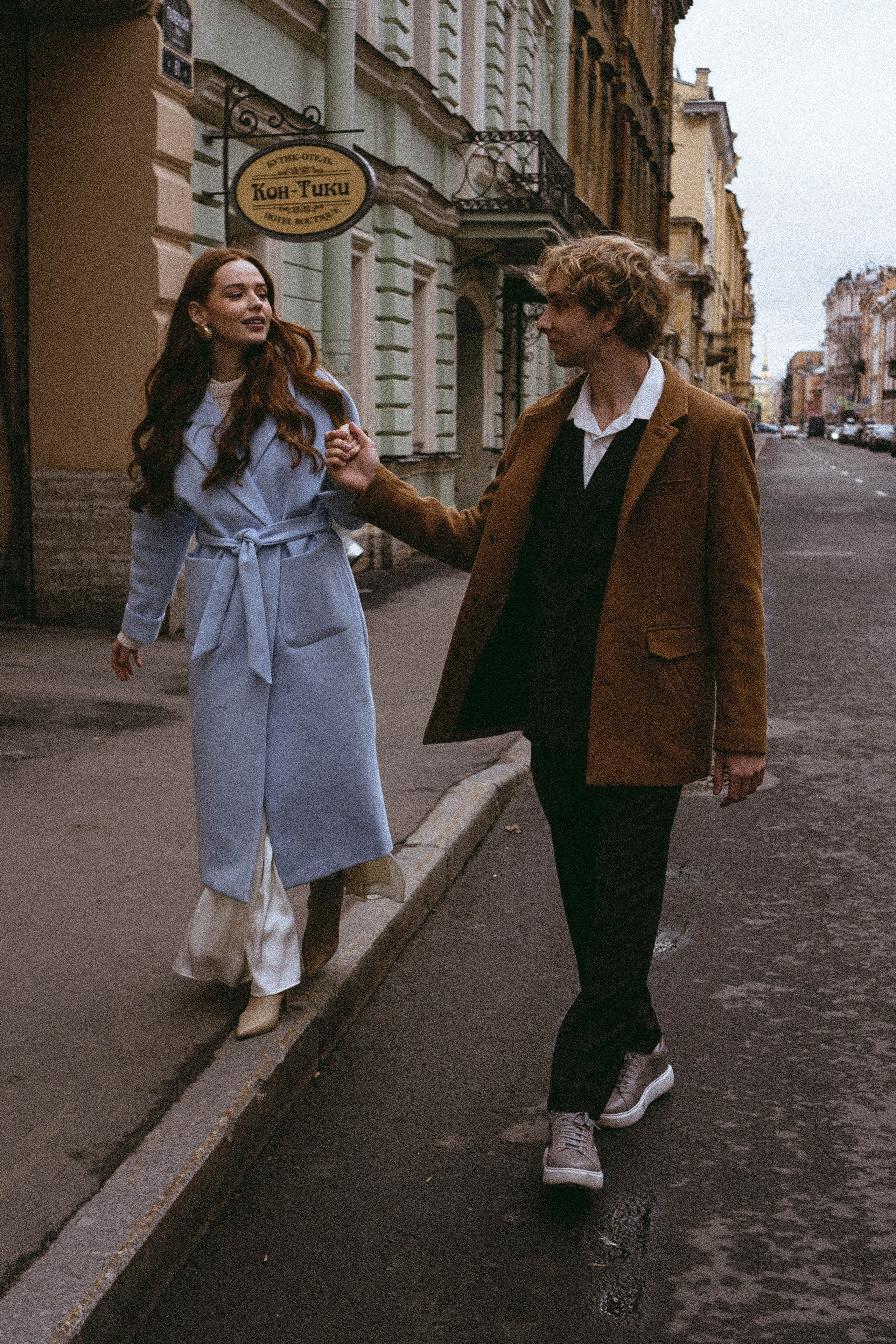 СВАДЕБНАЯ ПРОГУЛКА ПО ПЕТРОГРАДКЕ ВЕСНОЙ (ФОТОСЕССИИЯ ПАРЫ СВАДЕБНАЯ). Профессиональный фотограф, Санкт-Петербург — Виктория Богомолова