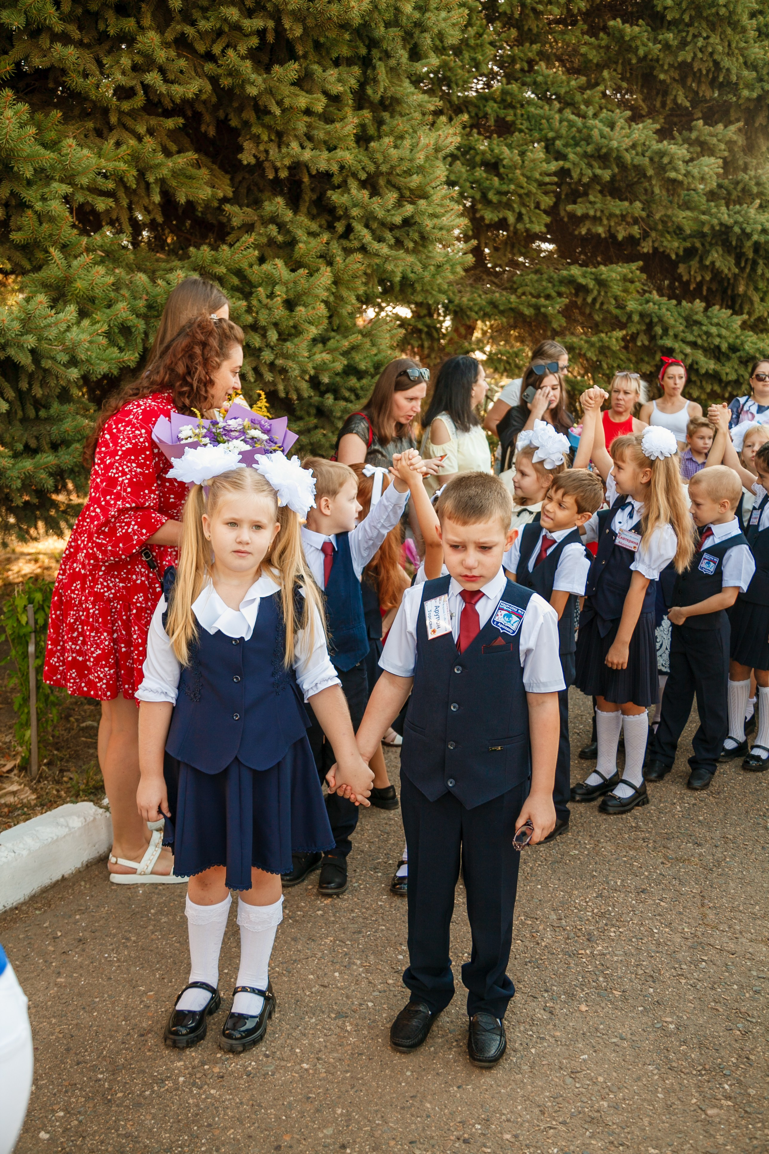 1 сентября линейка. Свадебный и семейный фотограф в Армавире