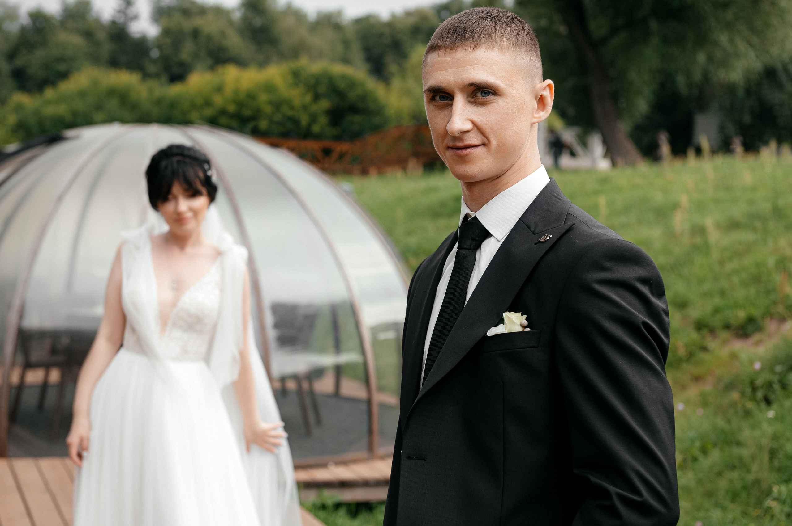 Свадьба с венчанием в Щелково. Прогулка в Гребнево, ресторан Кинза, отель Премиум. Свадебный и семейный фотограф Виктория Носачёва. Щелково, Москва и МО