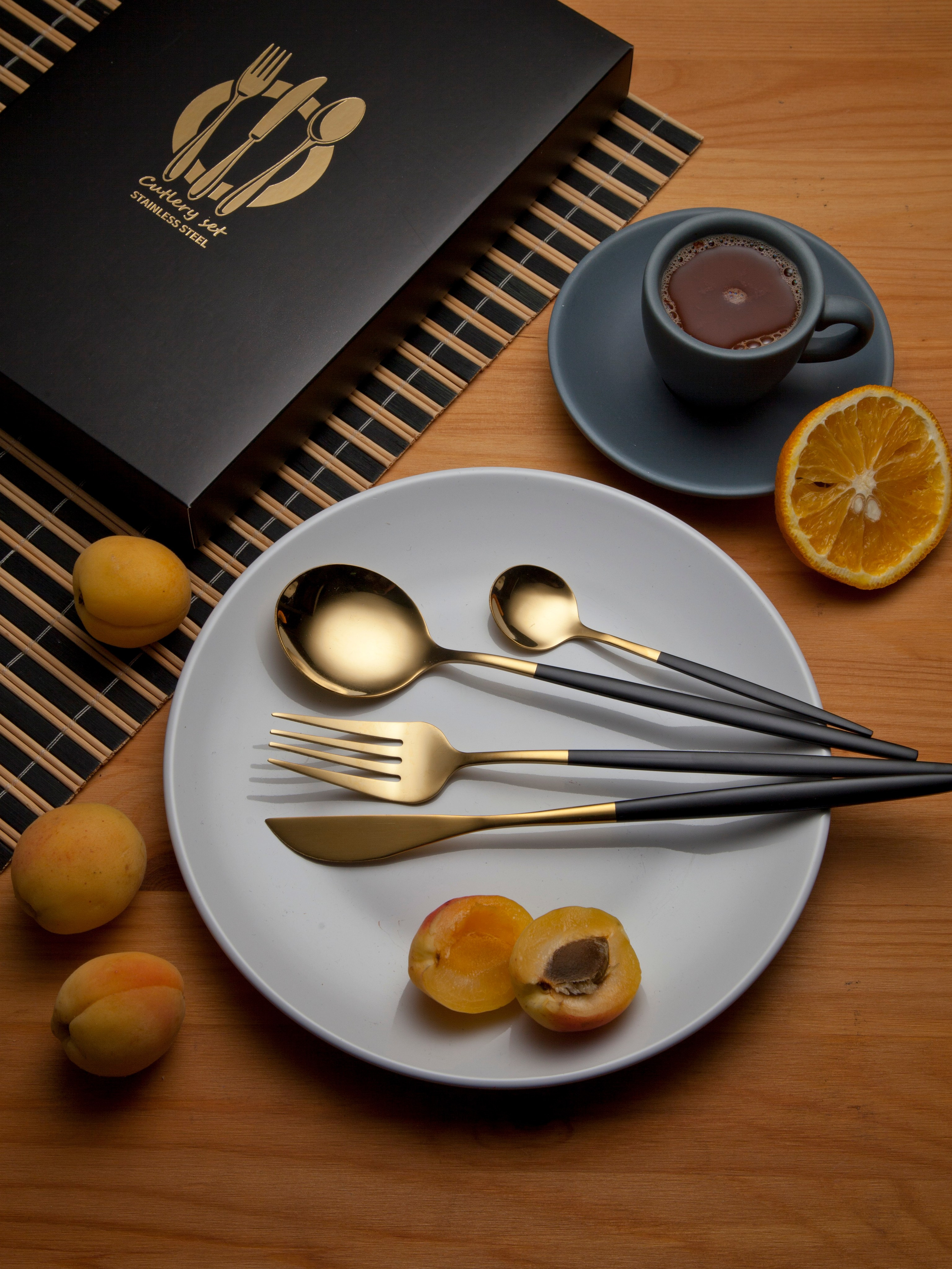 Рекламная съемка. Столовые приборы. Фотограф Мария Кольцова