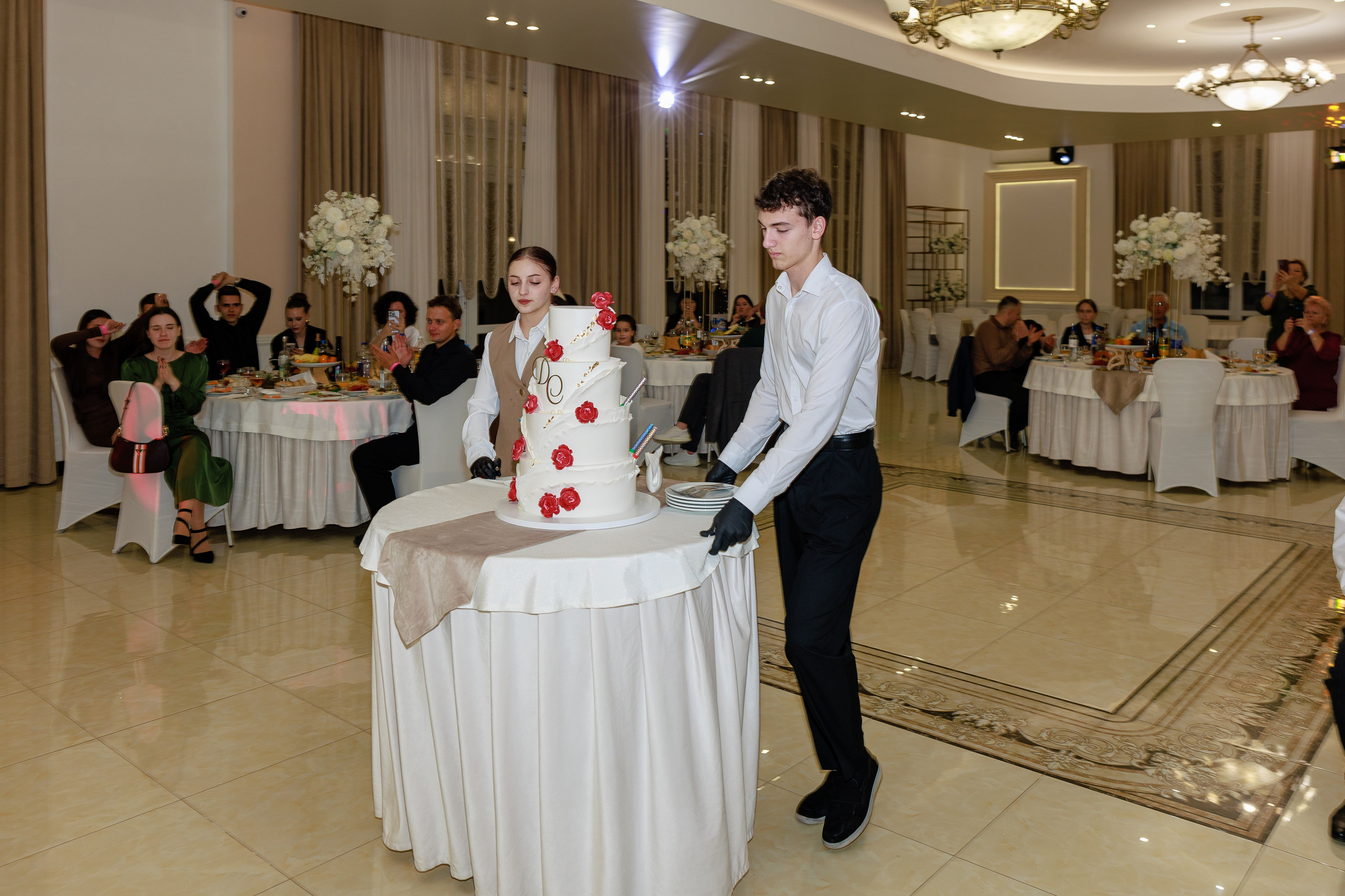 Данил и Сабина банкетный зал Beyaz Hall. Фотограф и видеограф в Крыму и Севастополе