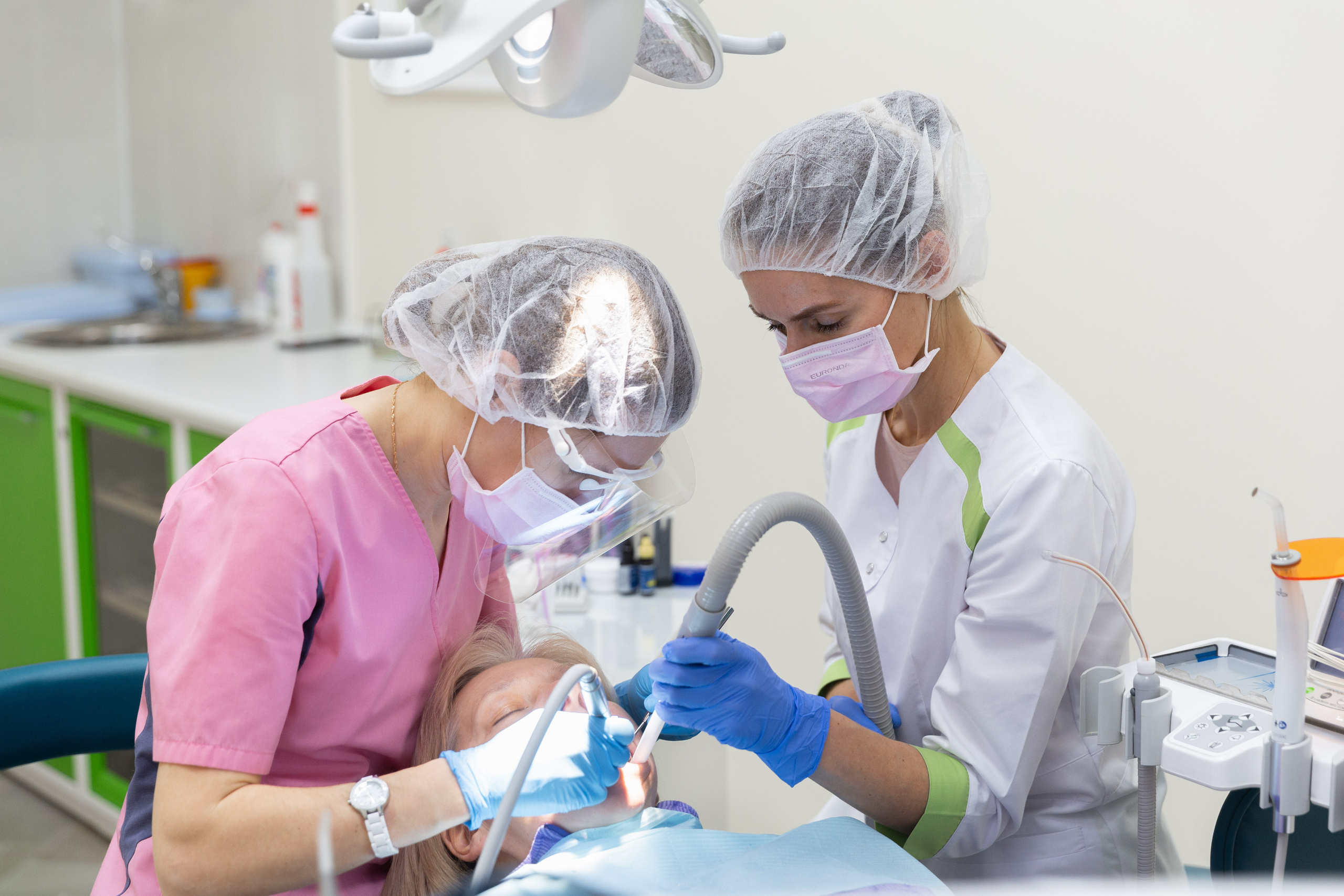 Стоматологическая клиника. Видеограф Добромыслов