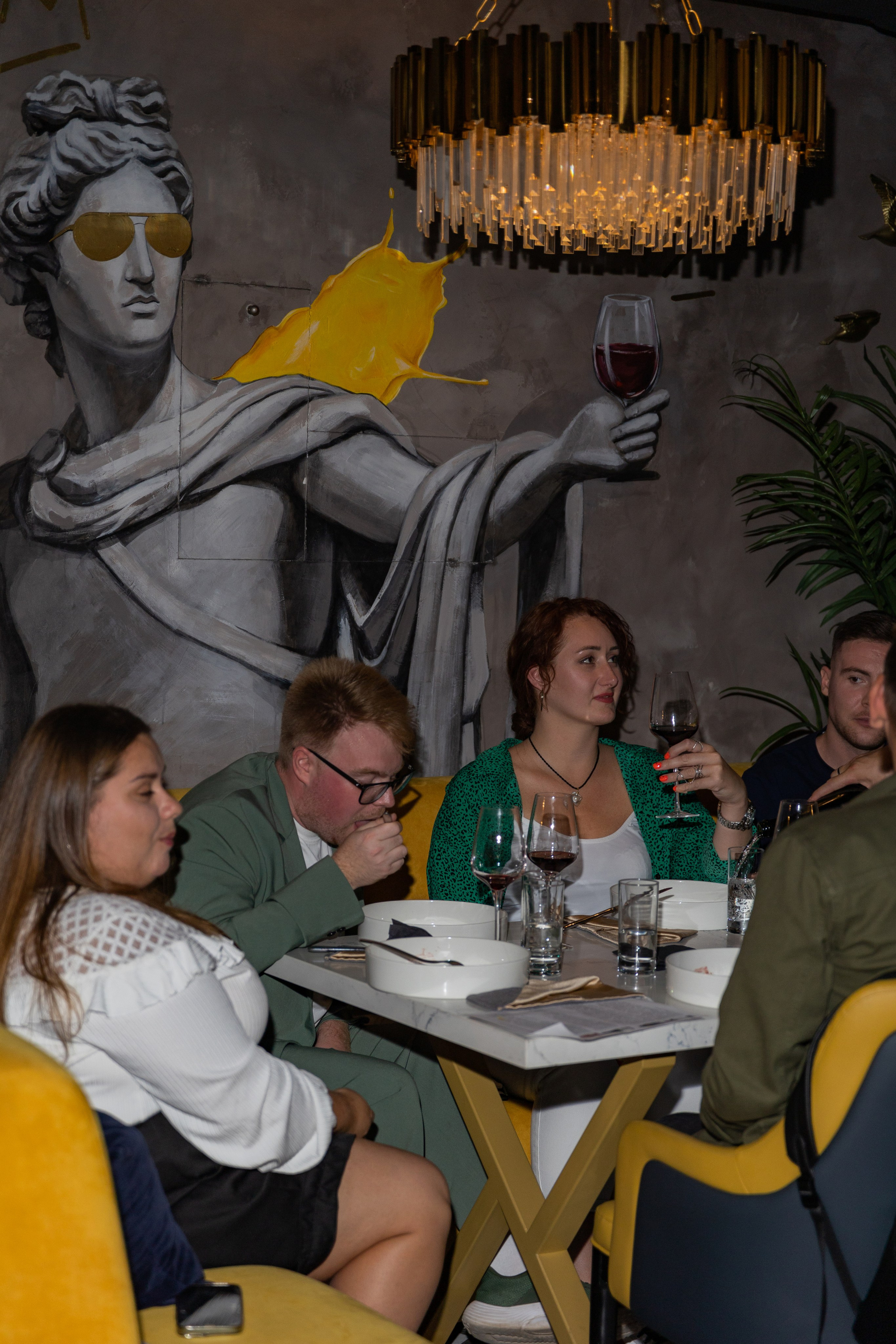 Дигустация вина от магазина Дилан в ресторане Кантина. Выпускные альбомы во Владивостоке