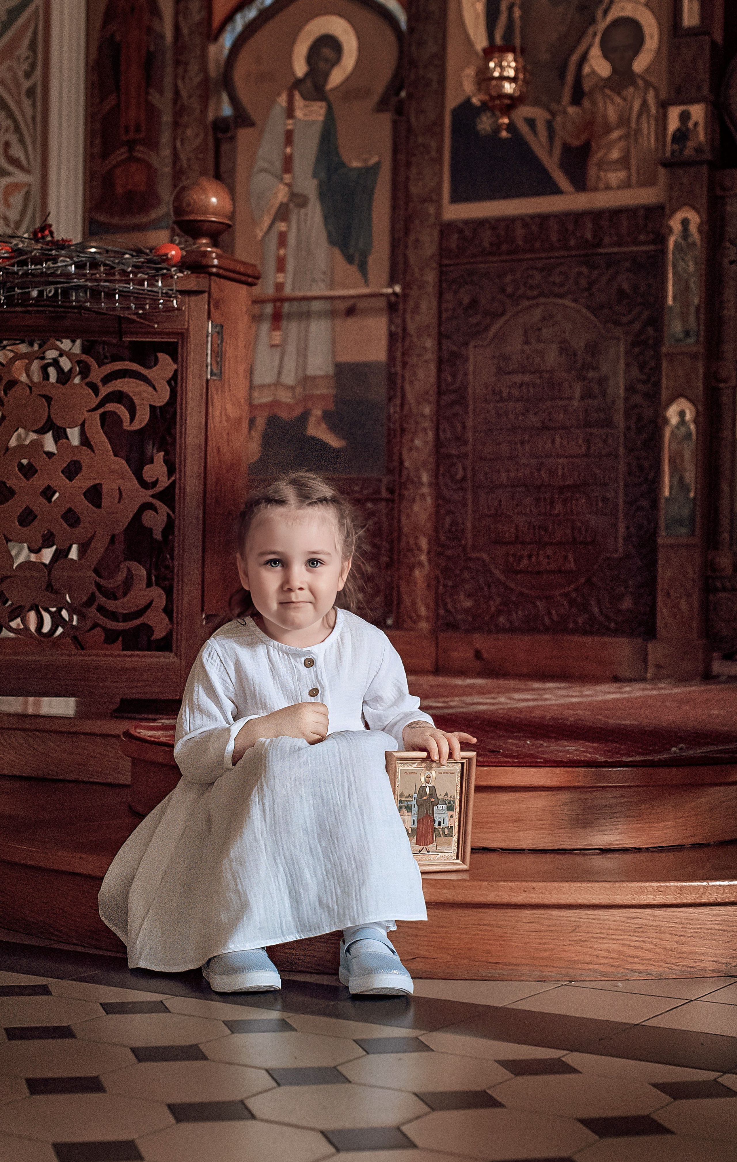 Крещение Авроры в храме Иоанна Предтечи. Фотографы крещения/венчания  Красноярск Татьяна и Вячеслав Переваловы