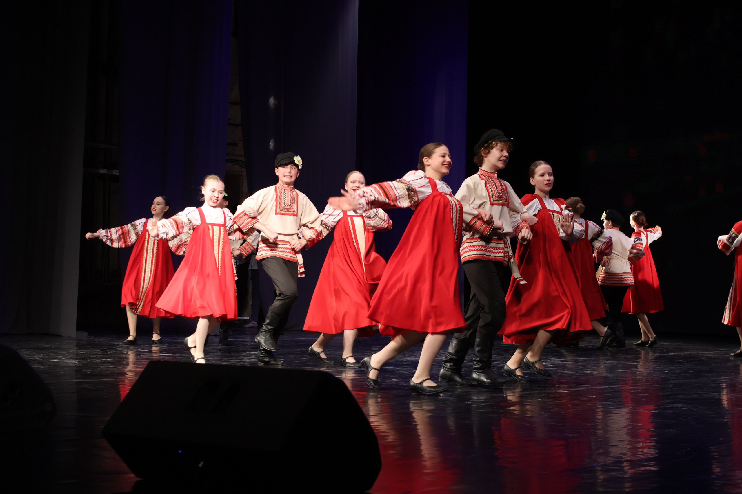 13 апреля, г. Томск. Золотое яблочко