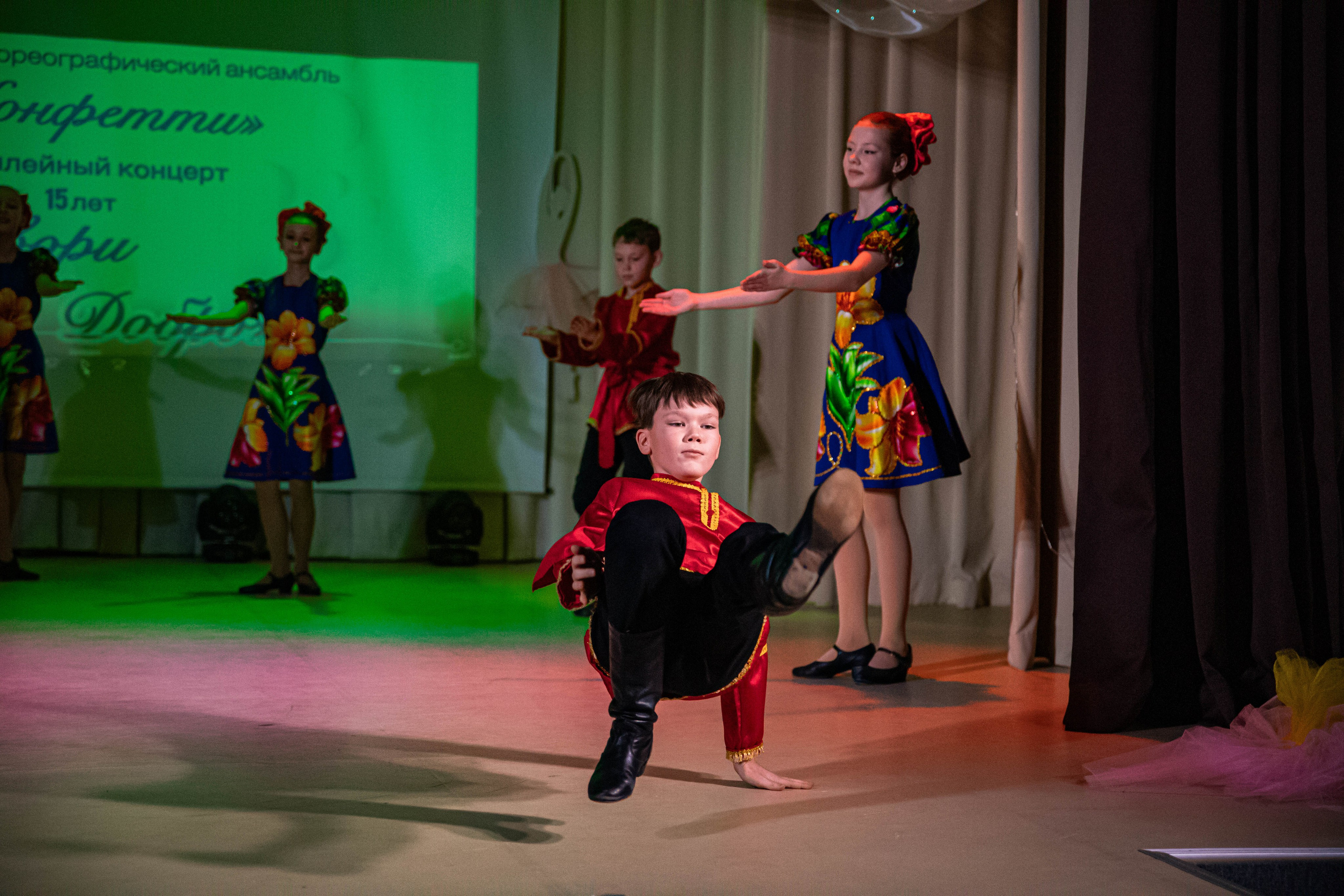 «Конфетти» Юбилейный концерт «Твори Добро». Фотограф Дарья Маташкова