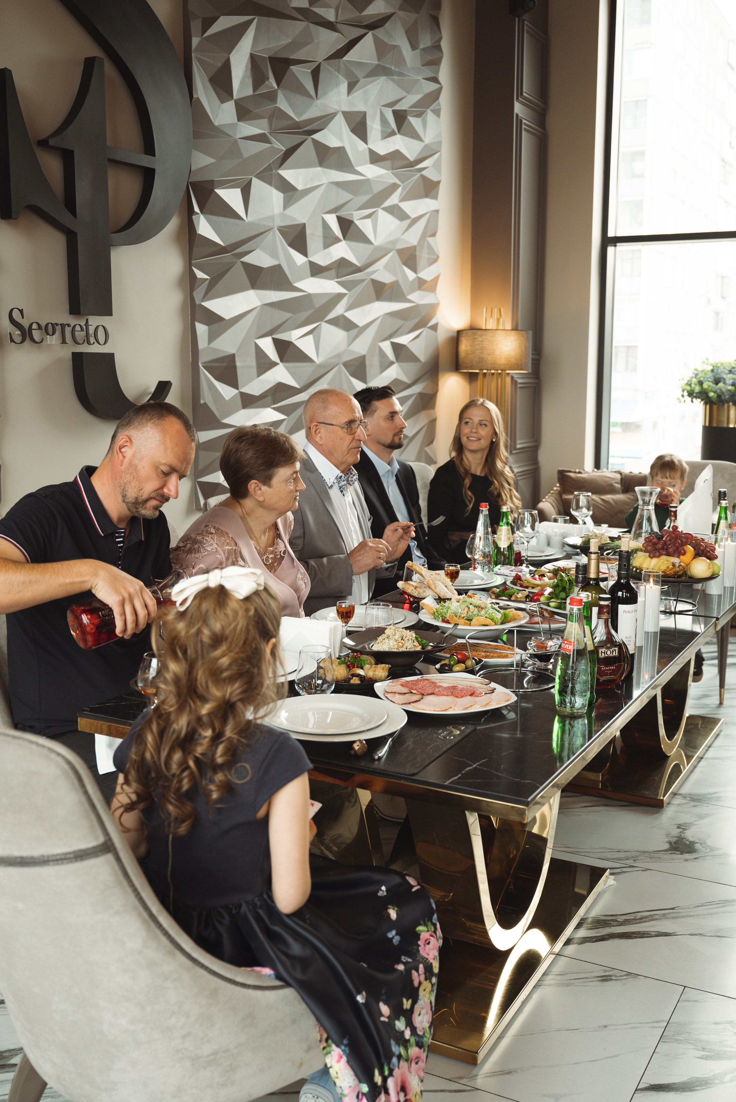 Юбилей 70 лет. Фотограф Москва Настя Профотовна. Репортажные, свадебные и контент фотосессии