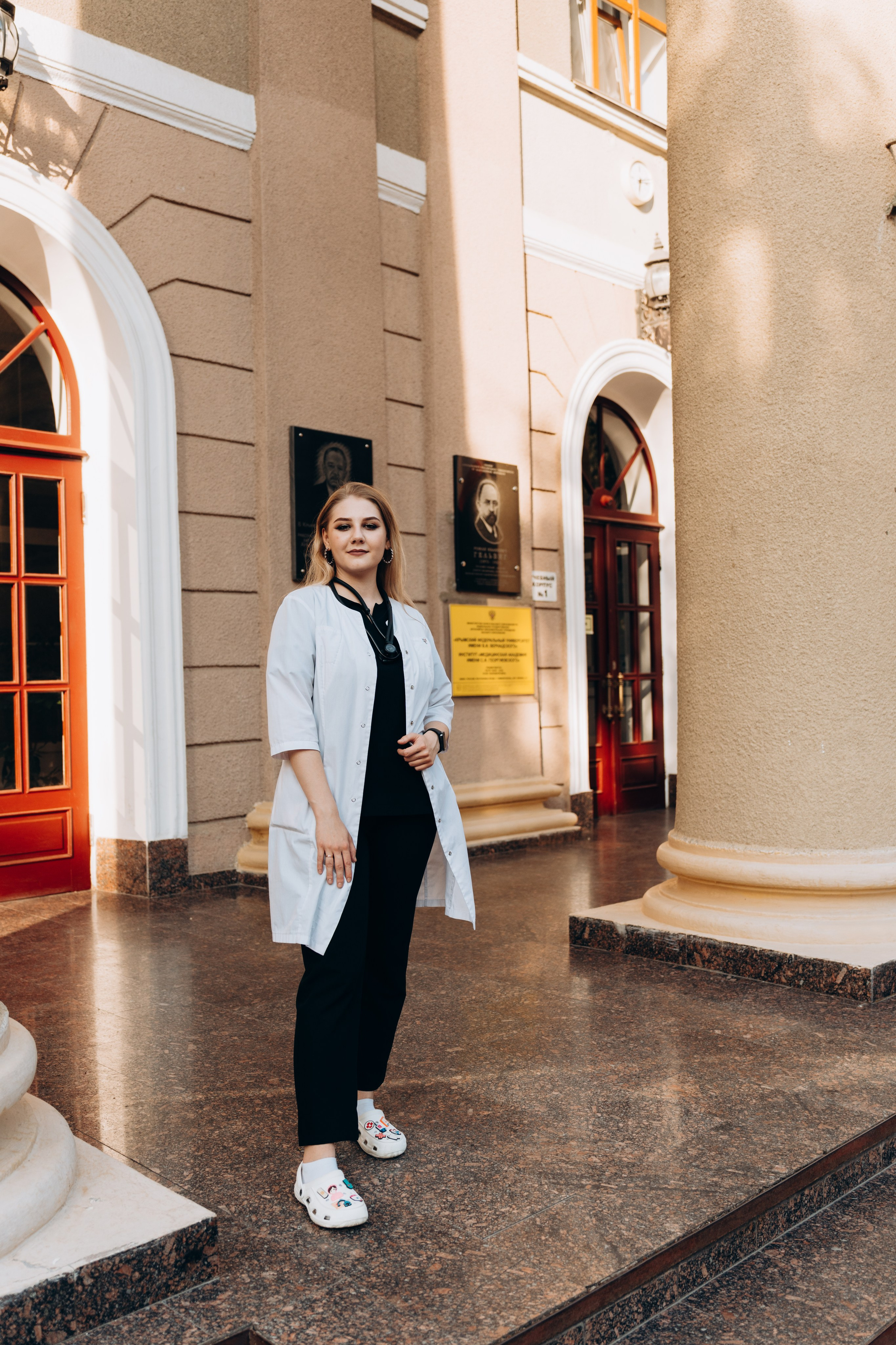 Групповая фотосессия для выпускников мед.института. Портретный свадебный фотограф Крым | Евгения Щитенко