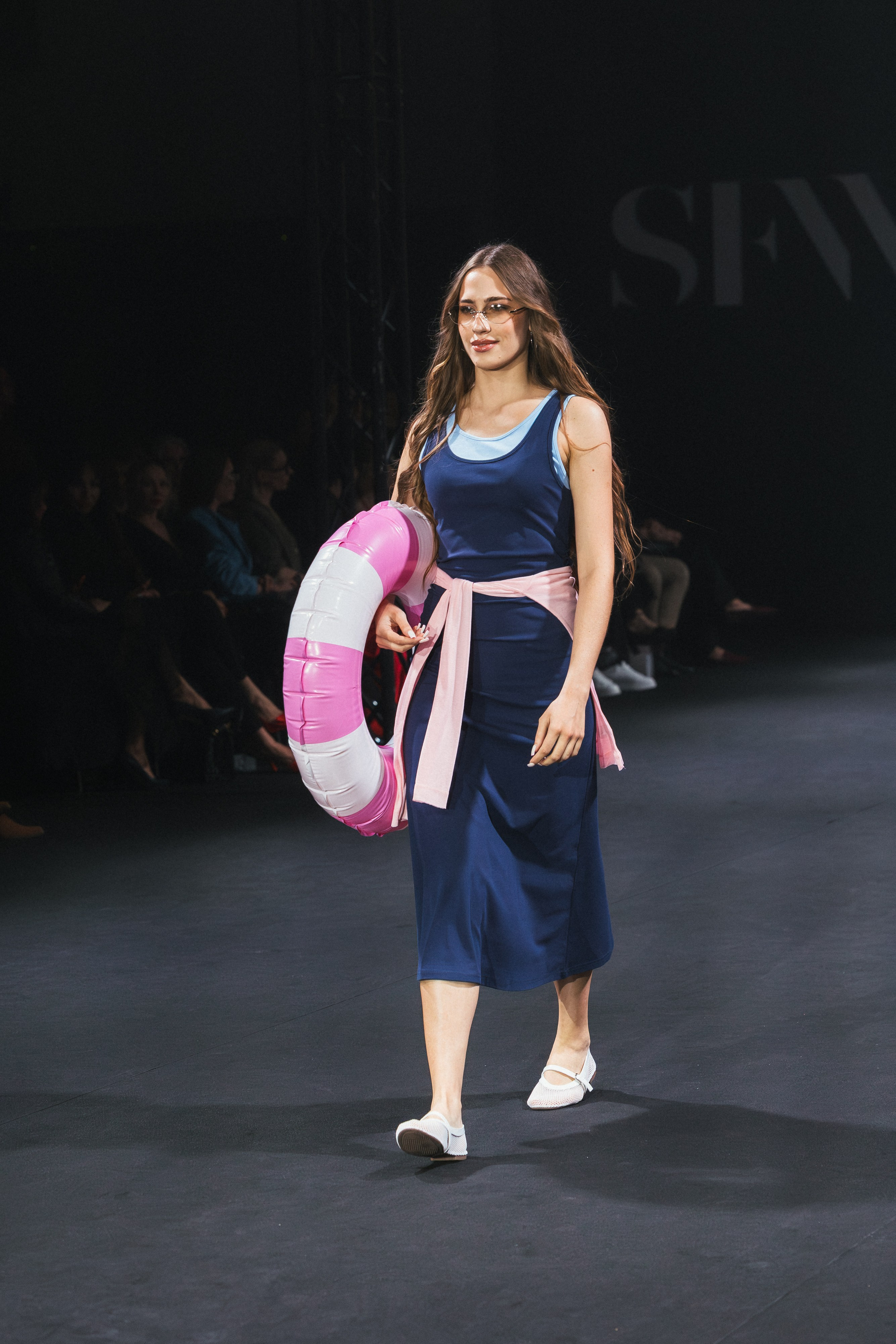 Catwalk. ProVizArt