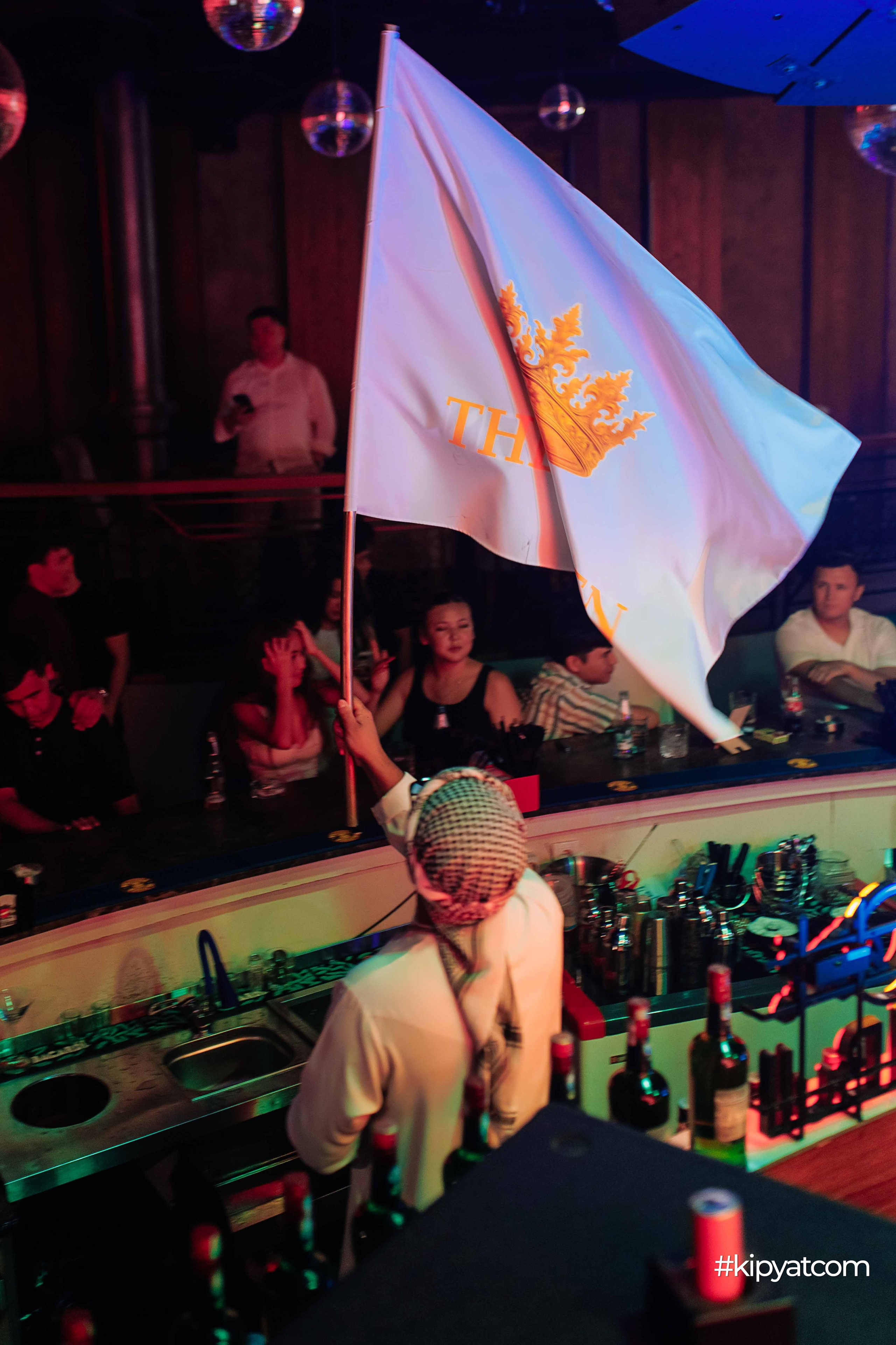 The Queen Prive. Кипятком Шымкент
