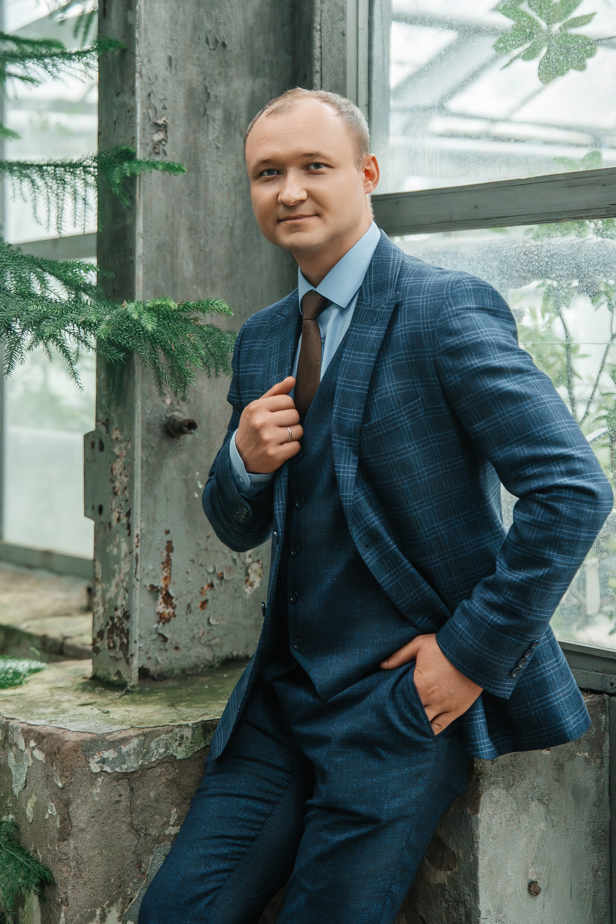 Свадебная фотосессия в оранжерее Ботанического сада им. Цицина. Свадебный и репортажный фотограф-видеограф Москва и Московская область