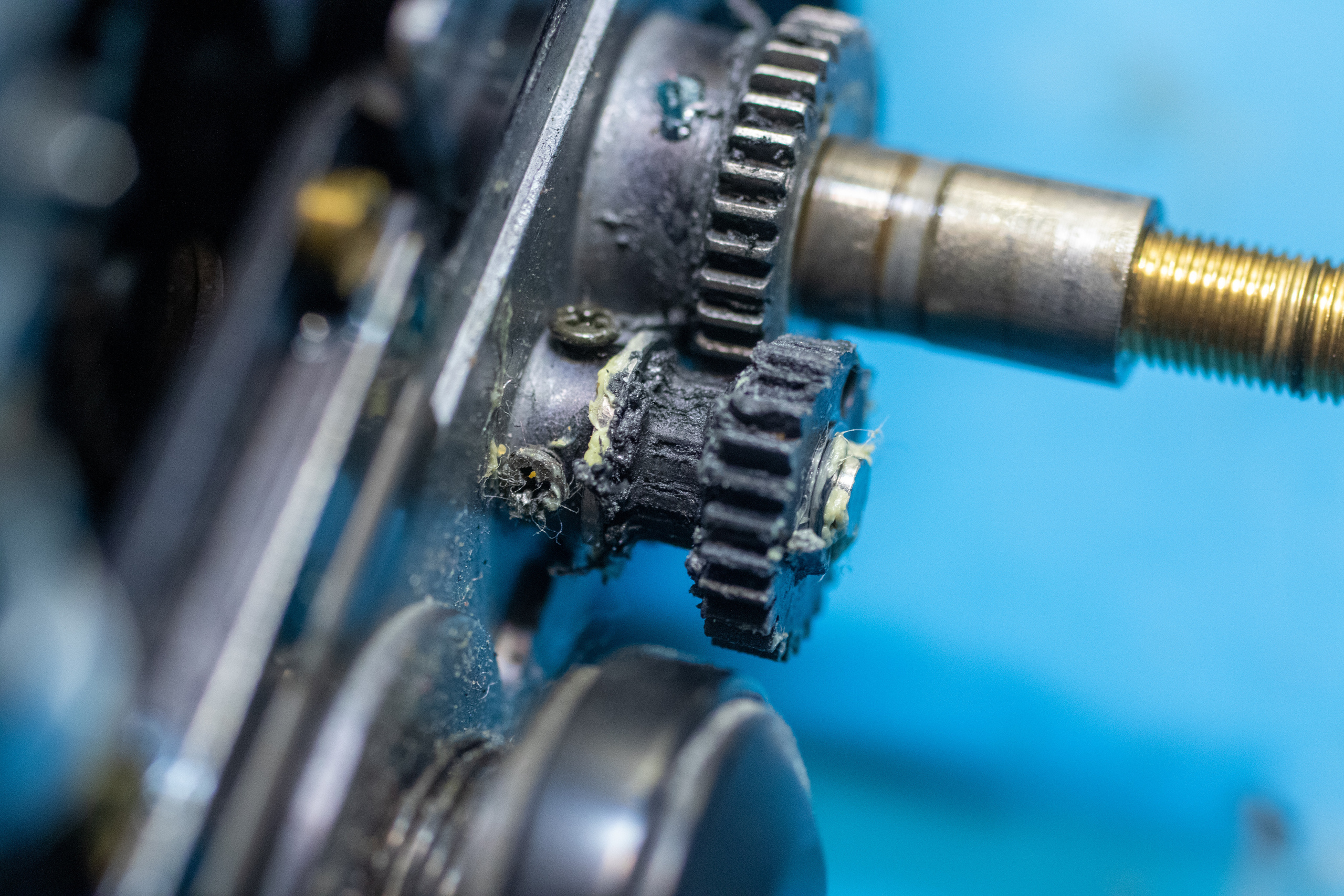 Mamiya Pro ii, Упала (?).Сломанный фокус. Ремонт Mamiya в Москве, Санкт петербурге