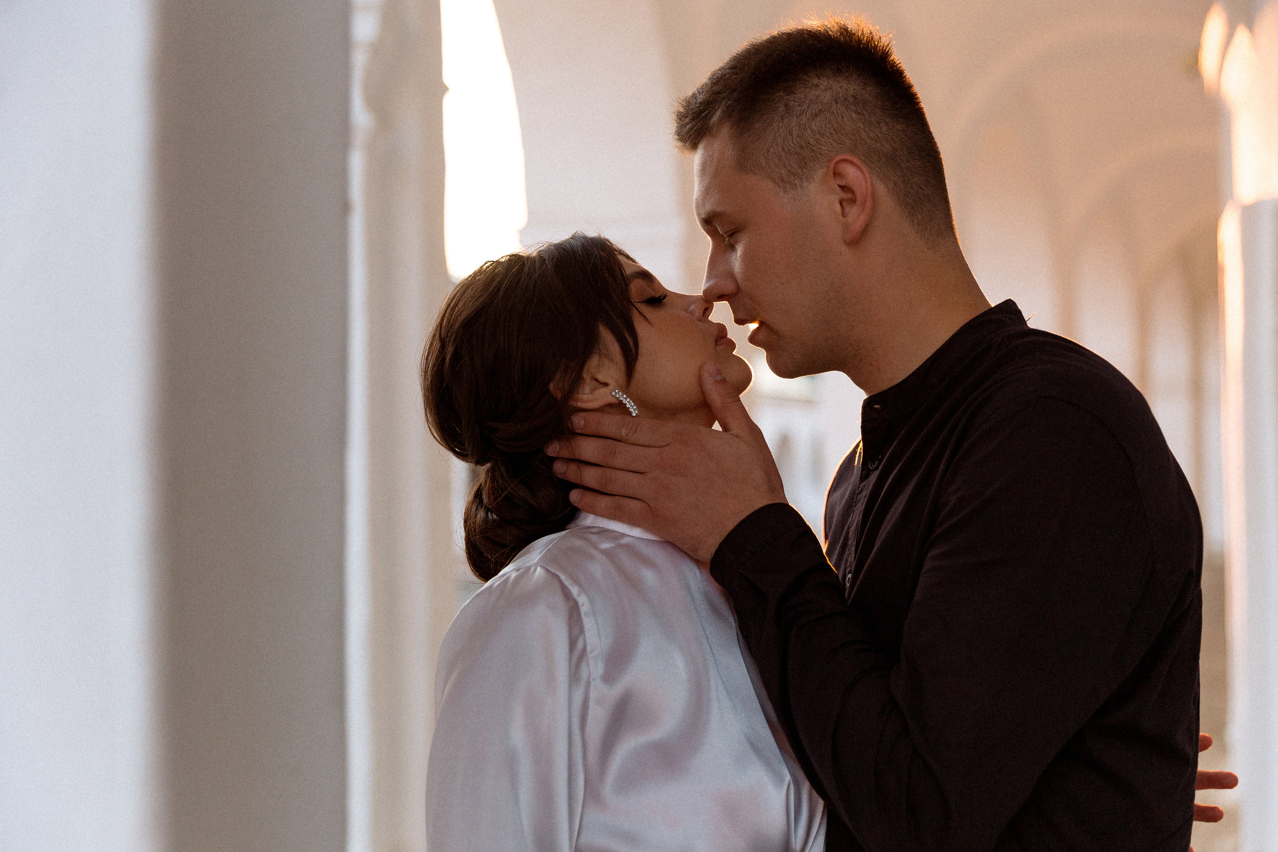 Любить каждое твоё касание. Э Т О М Ы