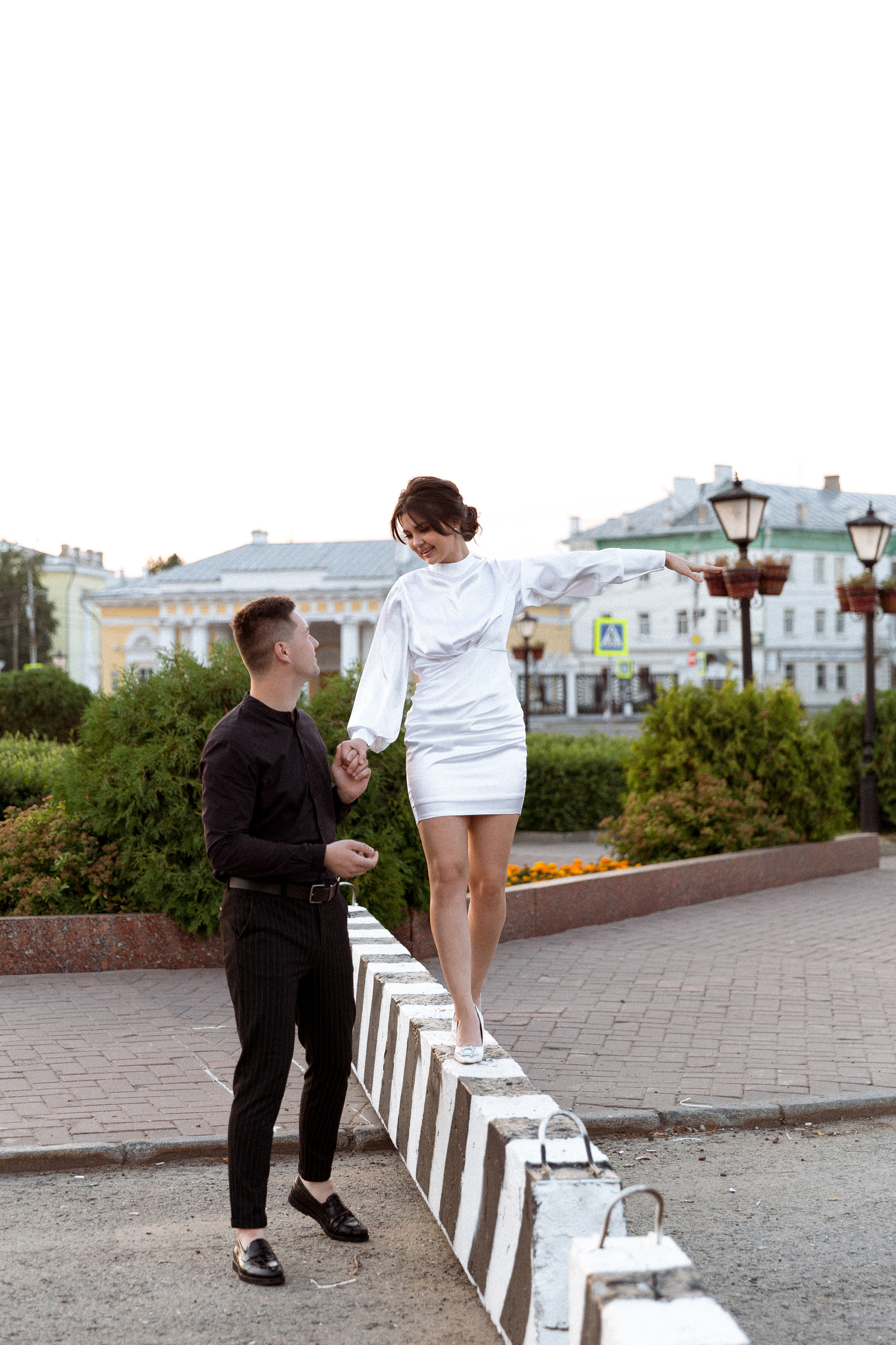 Любить каждое твоё касание. Э Т О М Ы