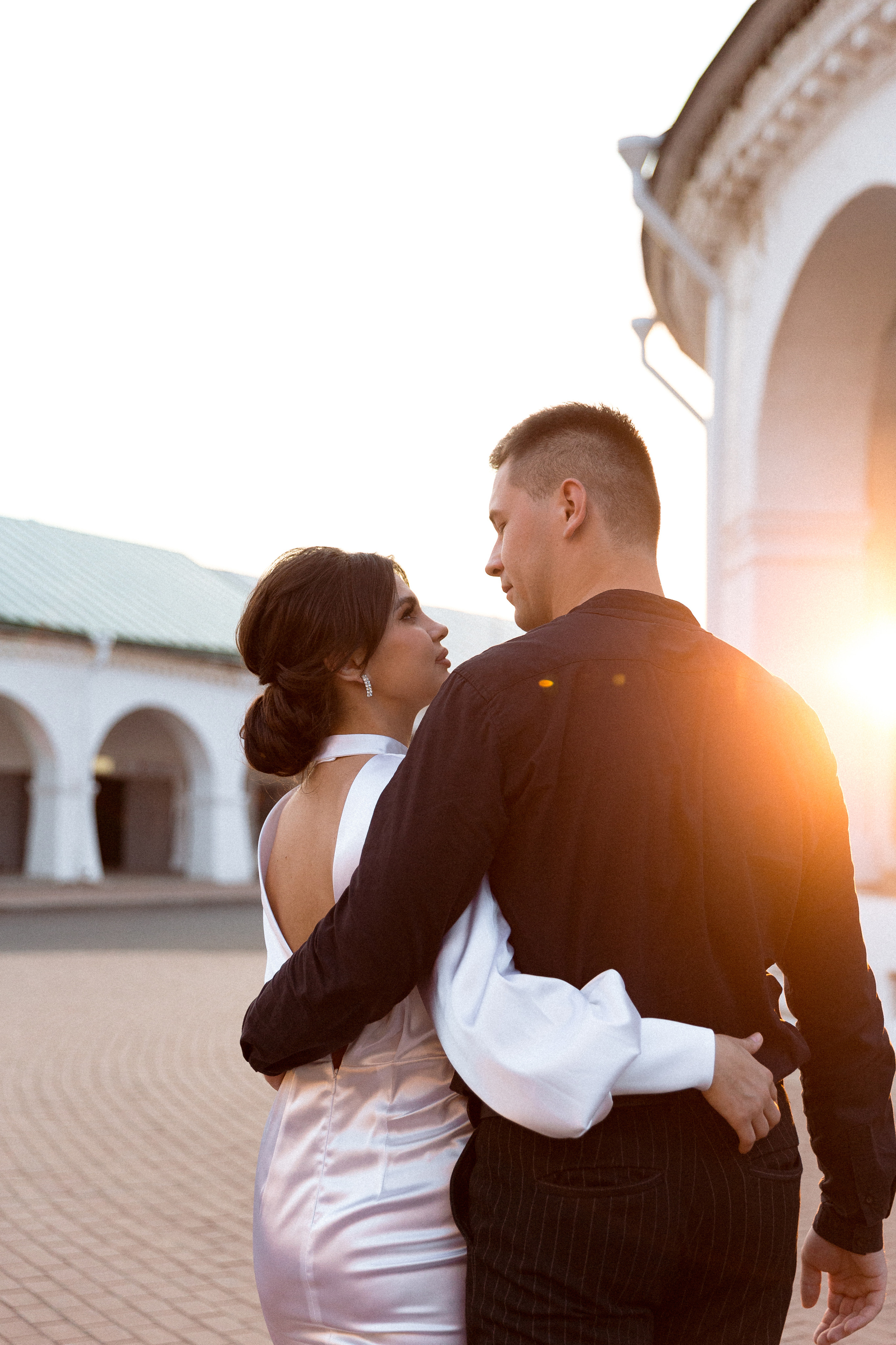 Любить каждое твоё касание. Э Т О М Ы