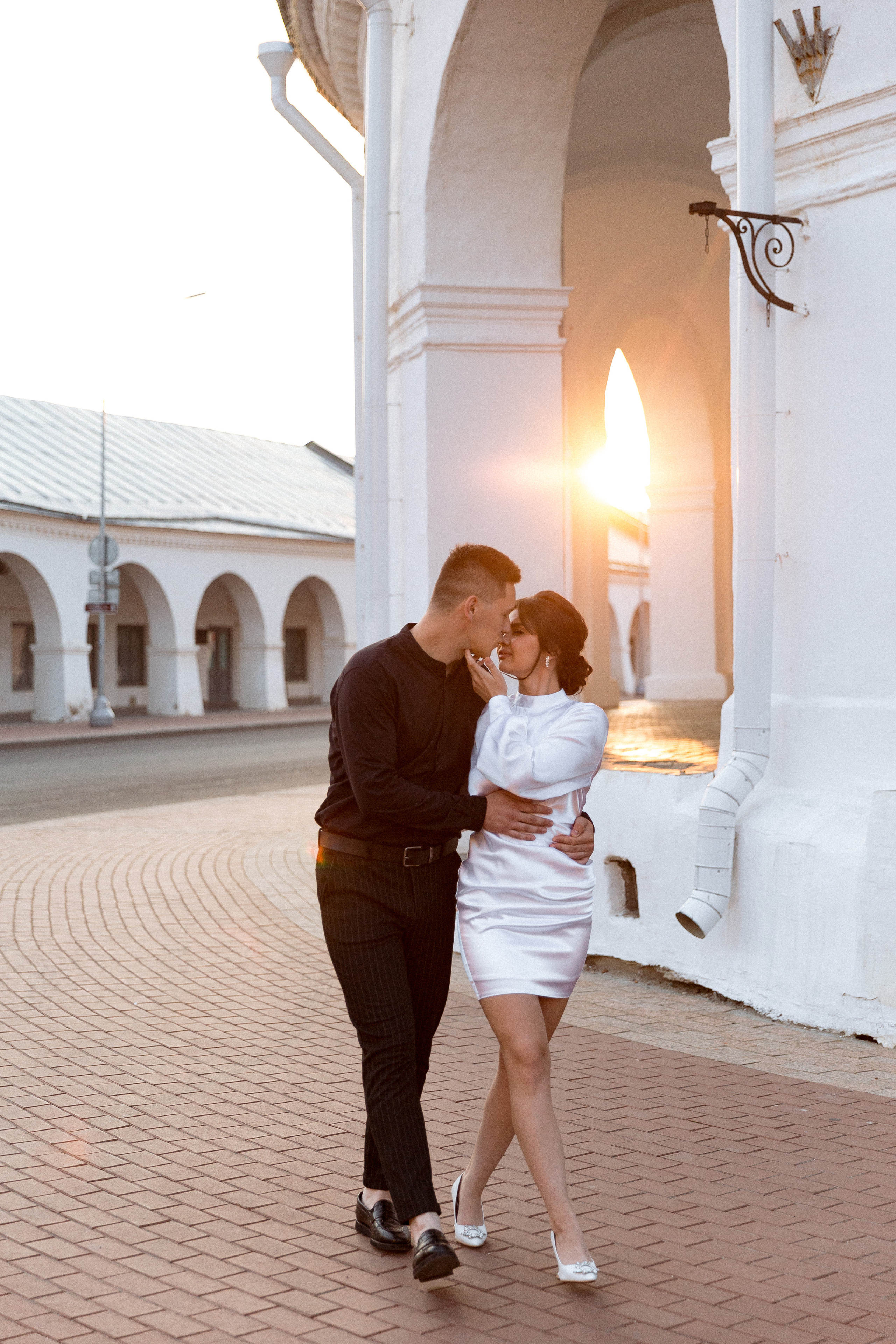 Любить каждое твоё касание. Э Т О М Ы