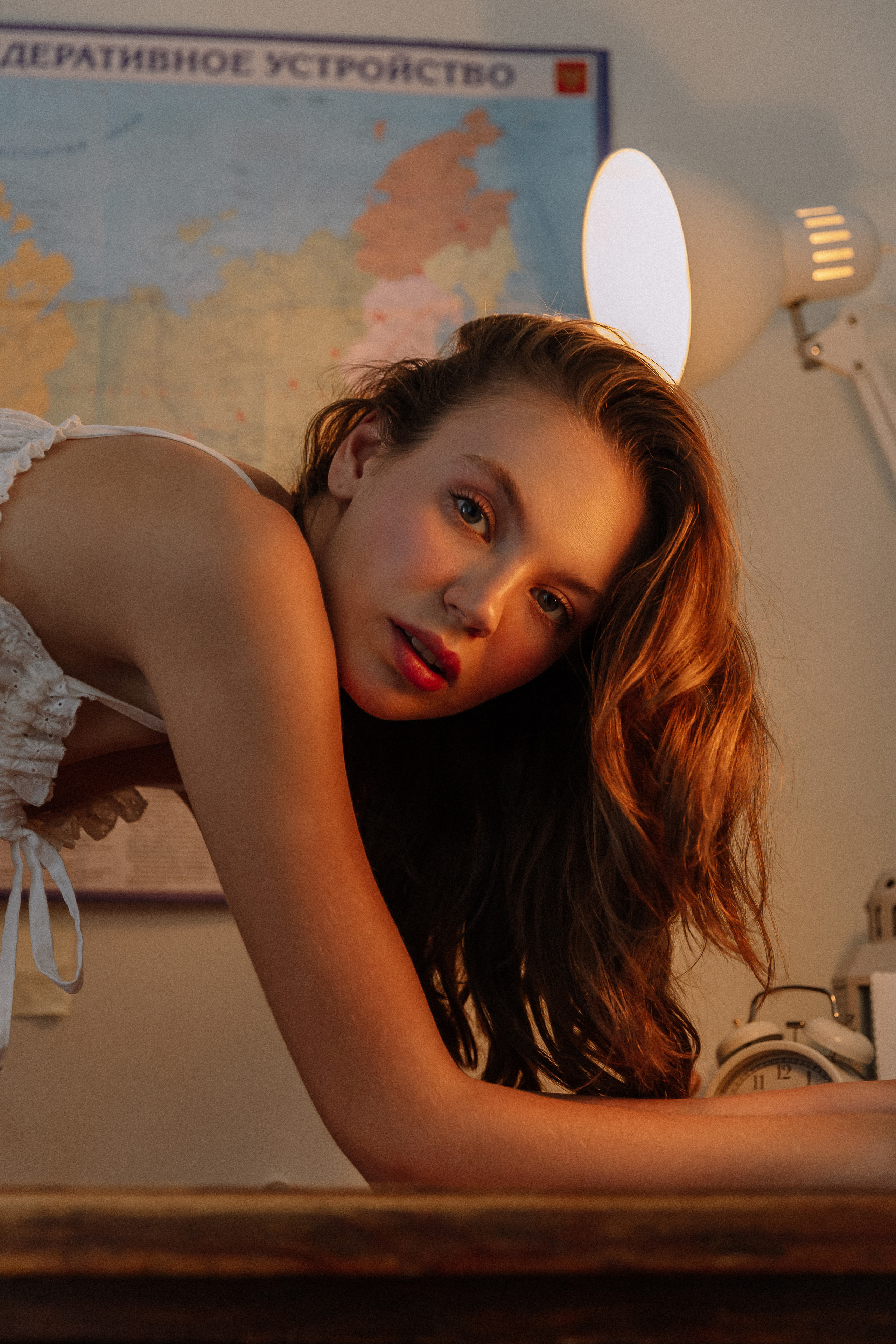 She loved strange poses. Э Т О М Ы