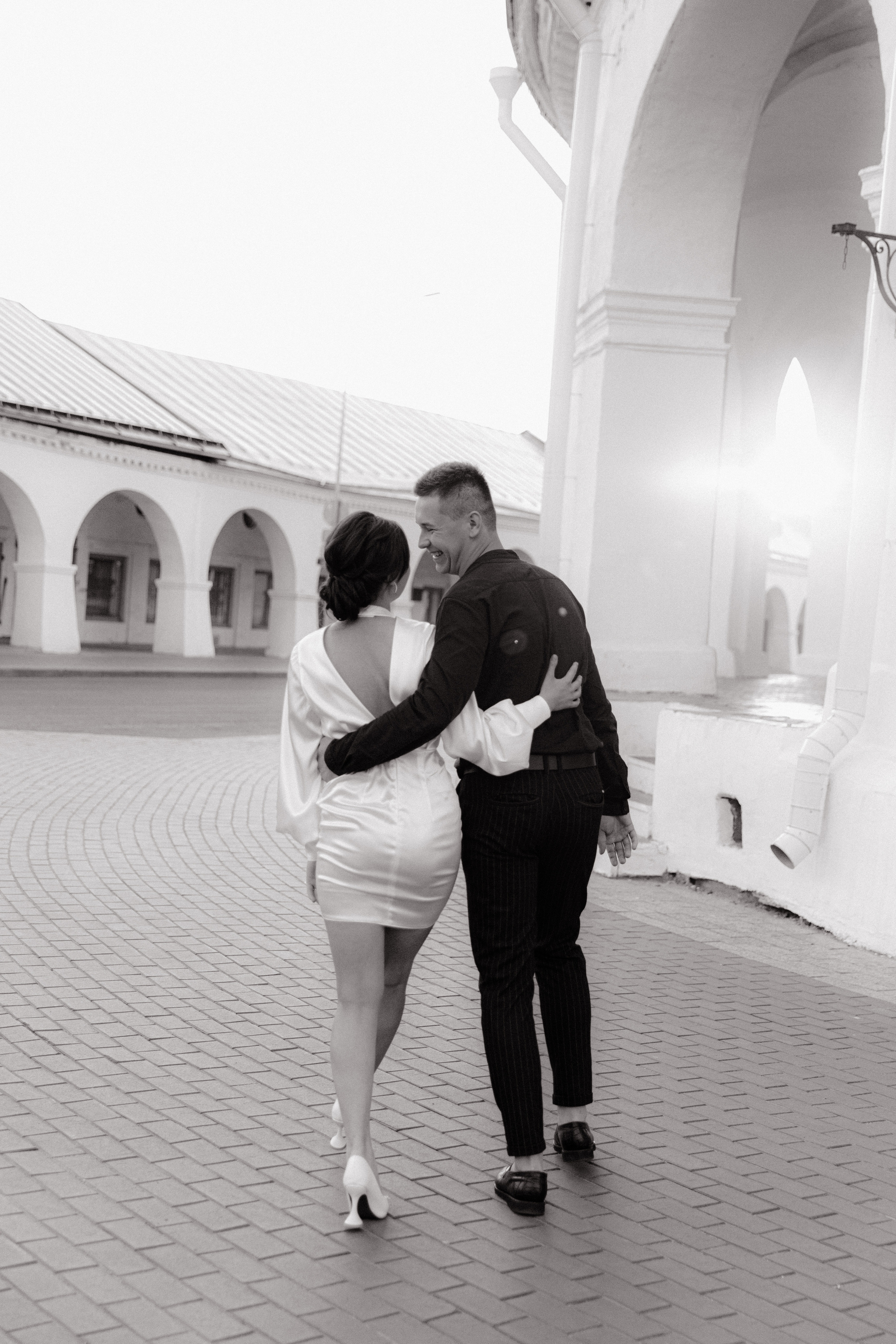 Любить каждое твоё касание. Э Т О М Ы