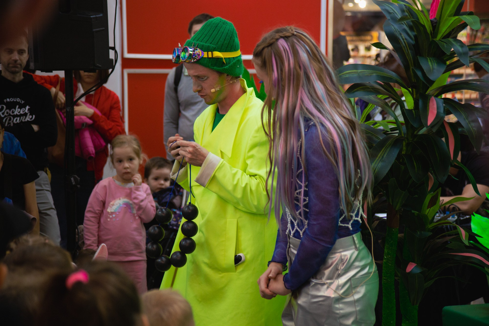 Сказка в ТЦ Океания. Репортажный и концертный фотограф в Москве Анастасия Осень