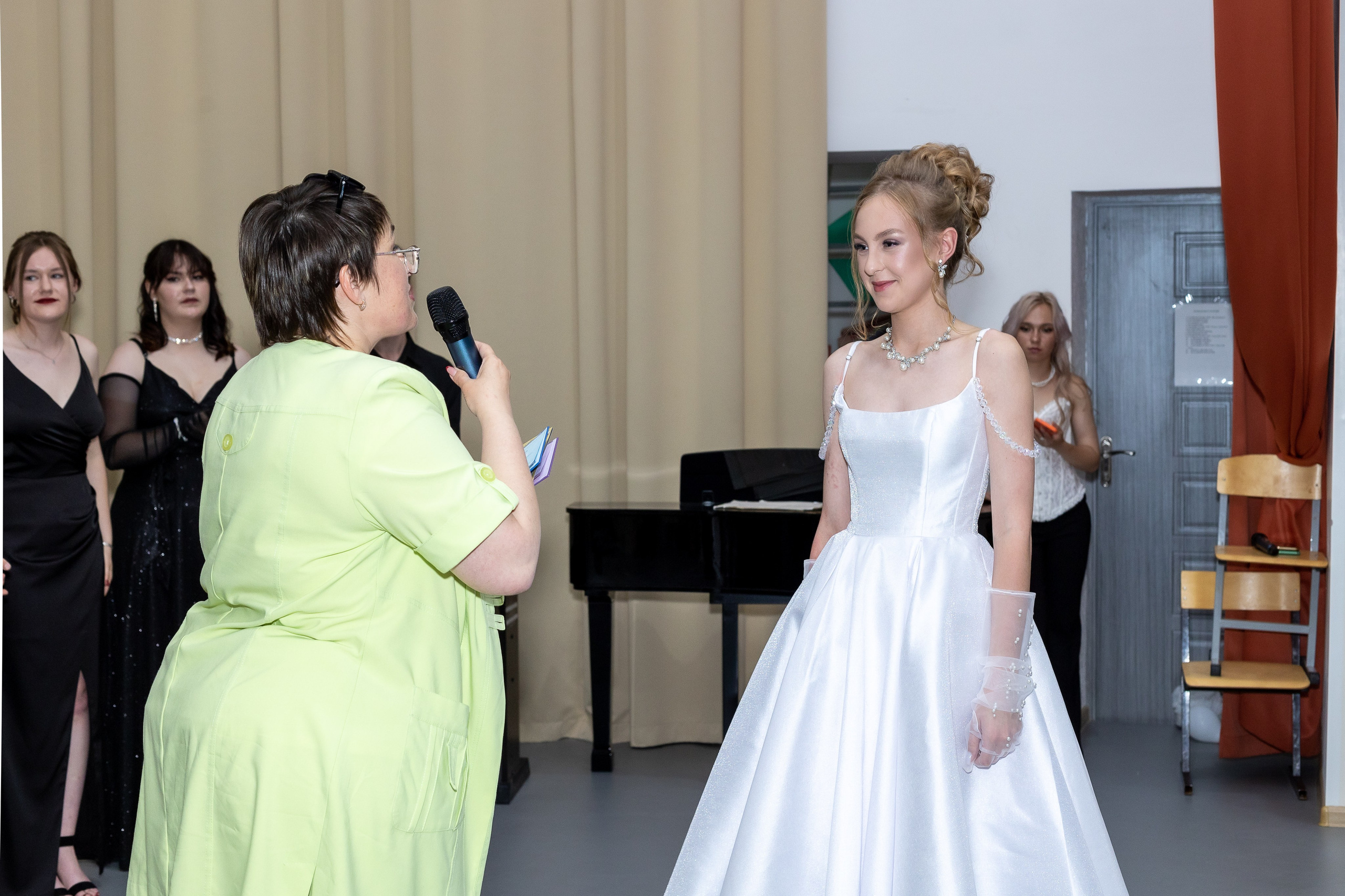 Вручение аттестата 2025. Выпускные альбомы Майкоп, Краснодар Елена Золотарева