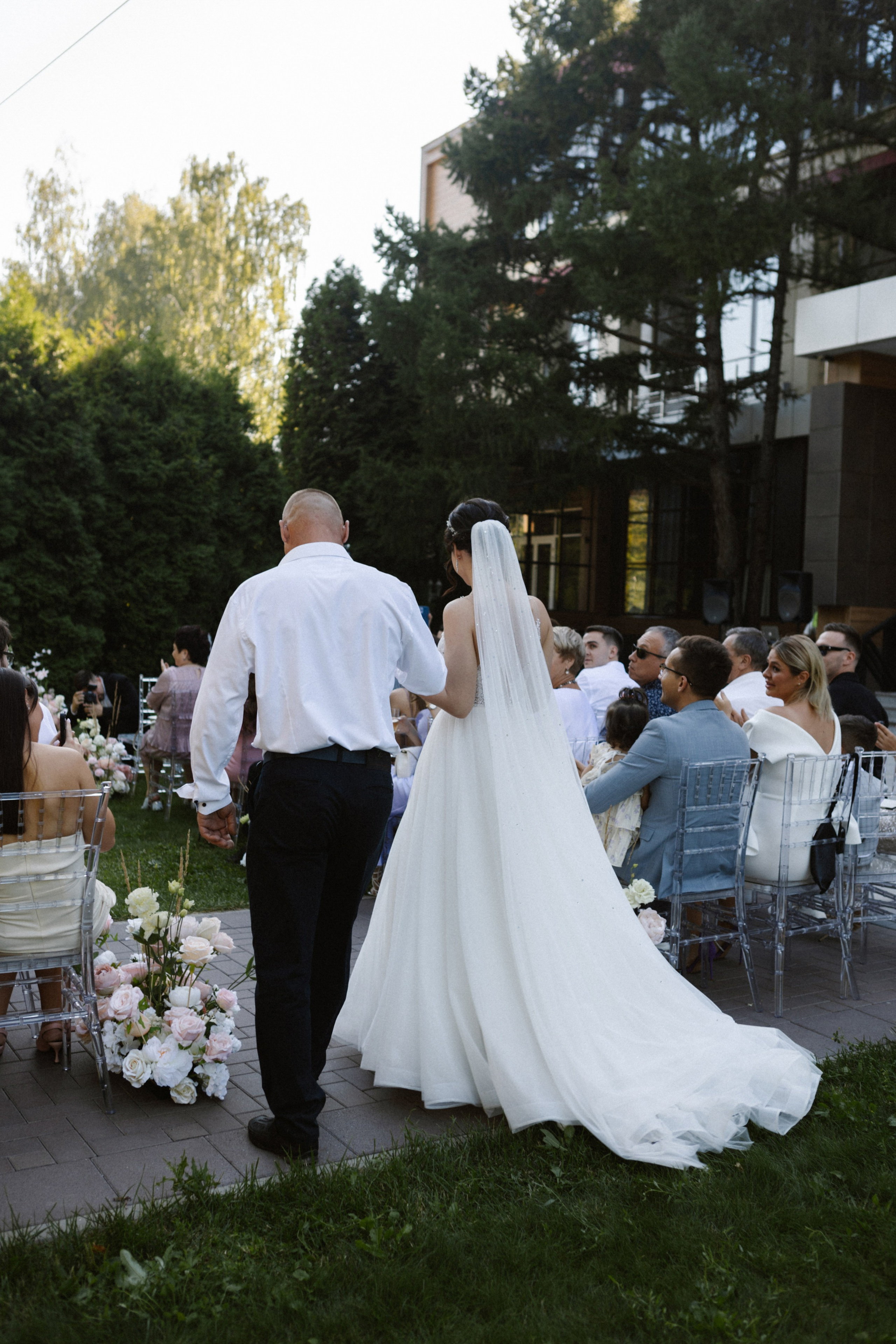 Вика и Ваня. Эстетичный свадебный репортаж в любом городе страны