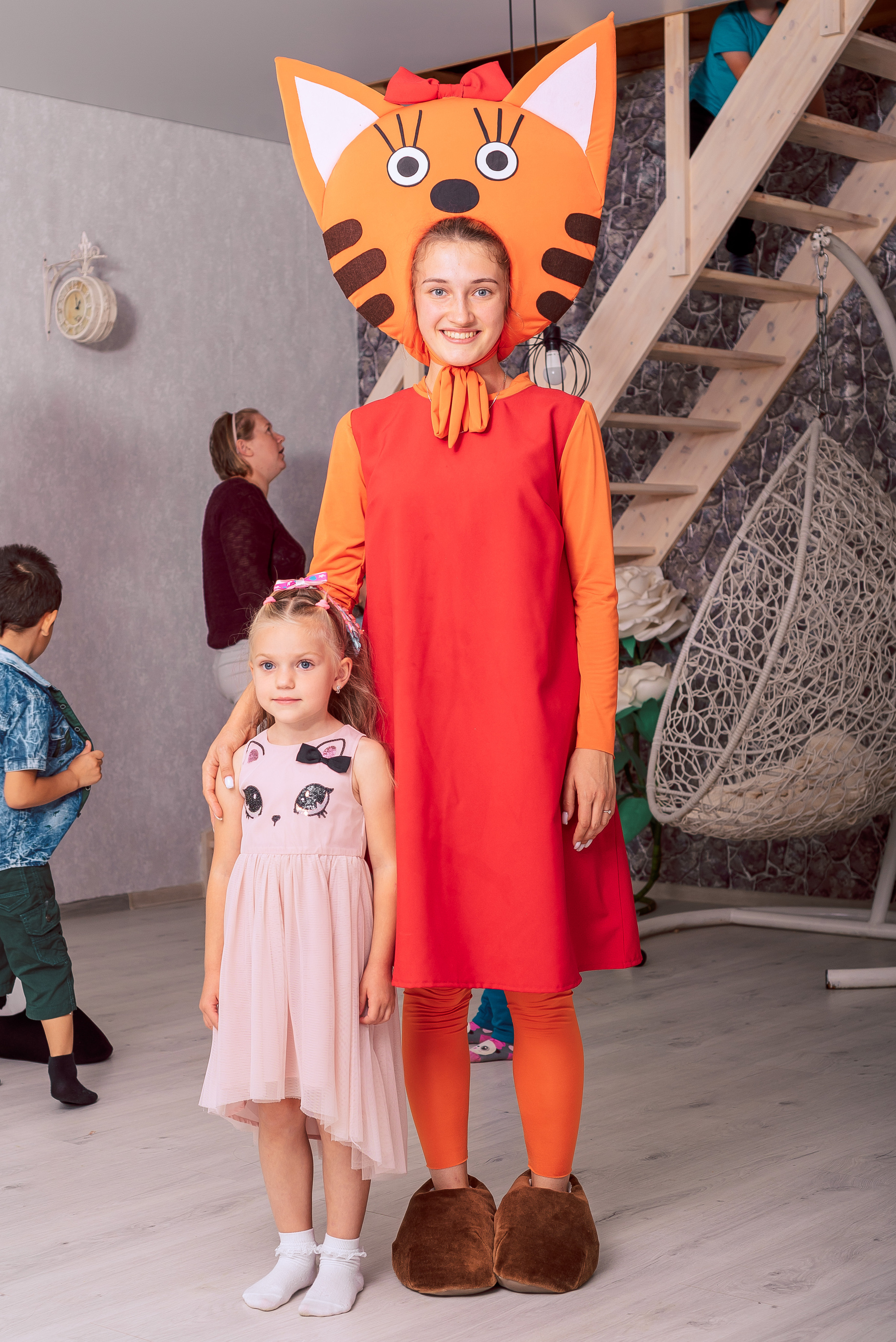 Аниматоры в фотостудии). Колодич Оксана детский и семейный фотограф