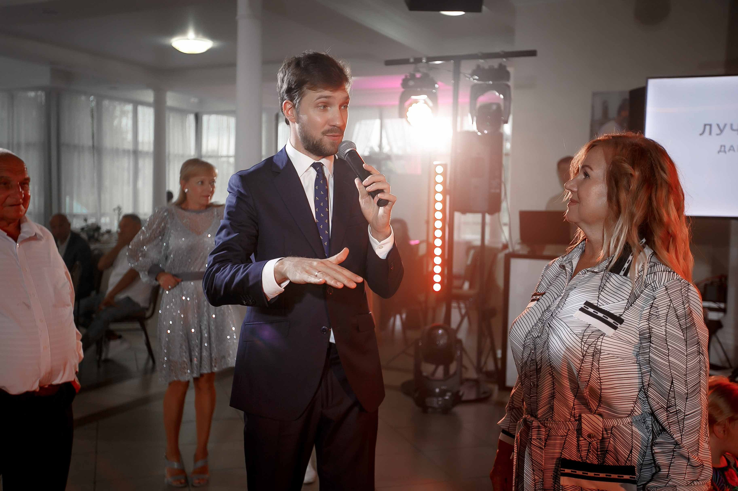 Площадка «Кафе Миллениум». Ваш репортажный фотограф Артемий Антонов