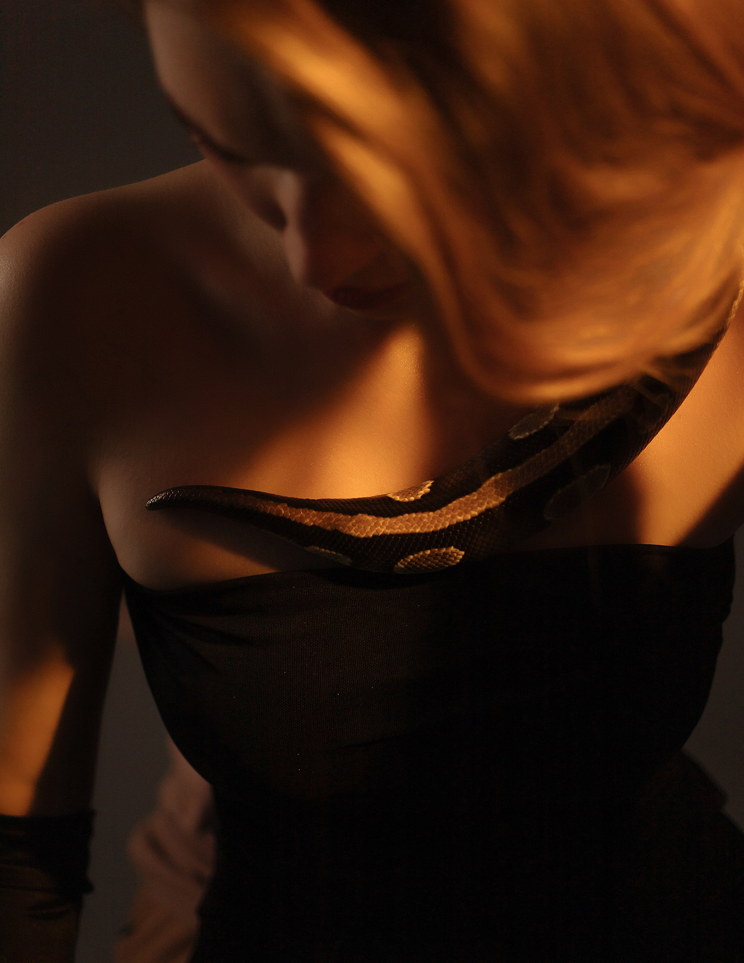 Екатерина с питоном. Портретный фотограф в Санкт-Петербурге Катя Протасевич