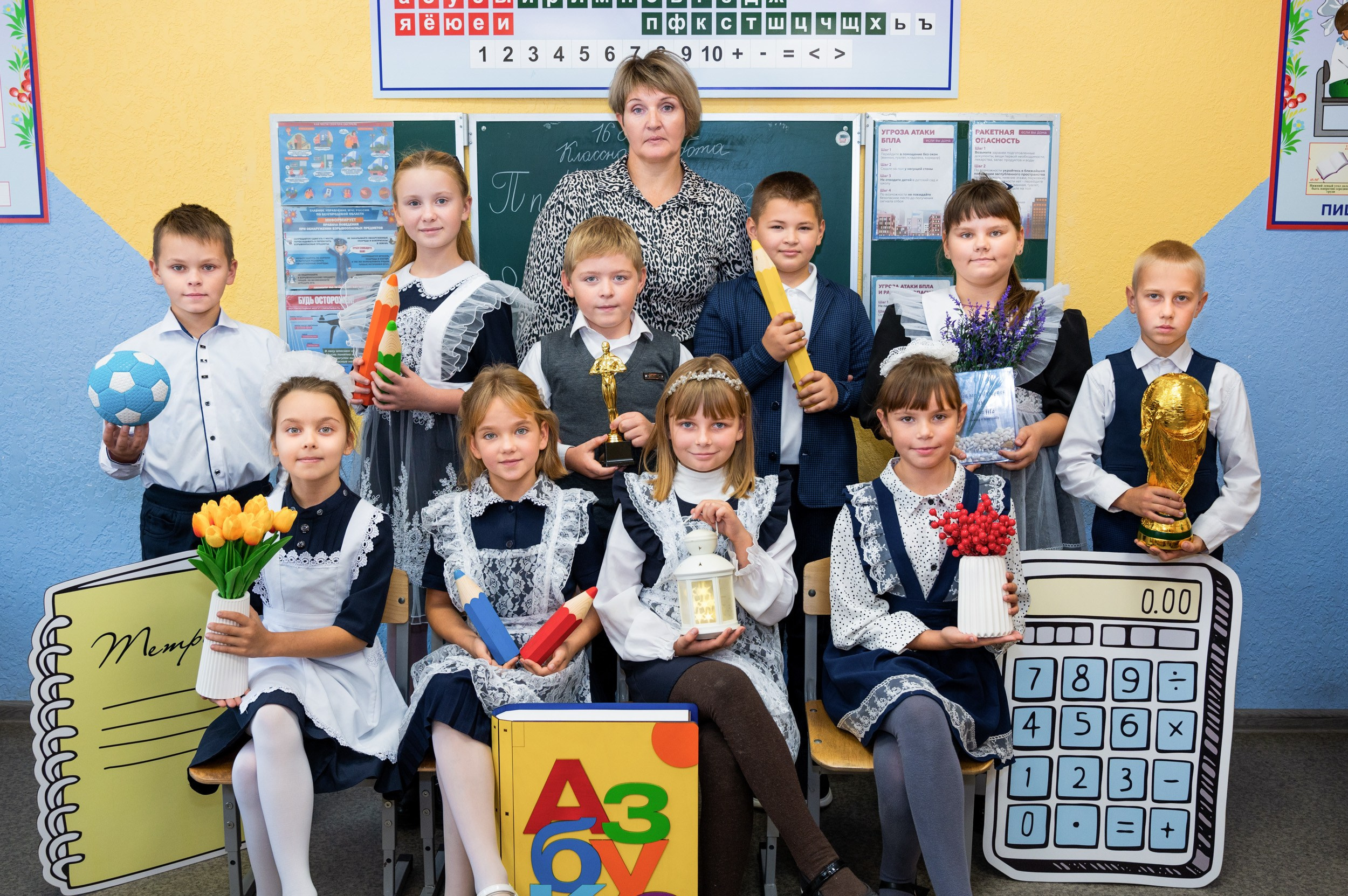 1-4 классы. Выпускные альбомы и Школьный фотограф в Алексеевке, Бирюче, Красном