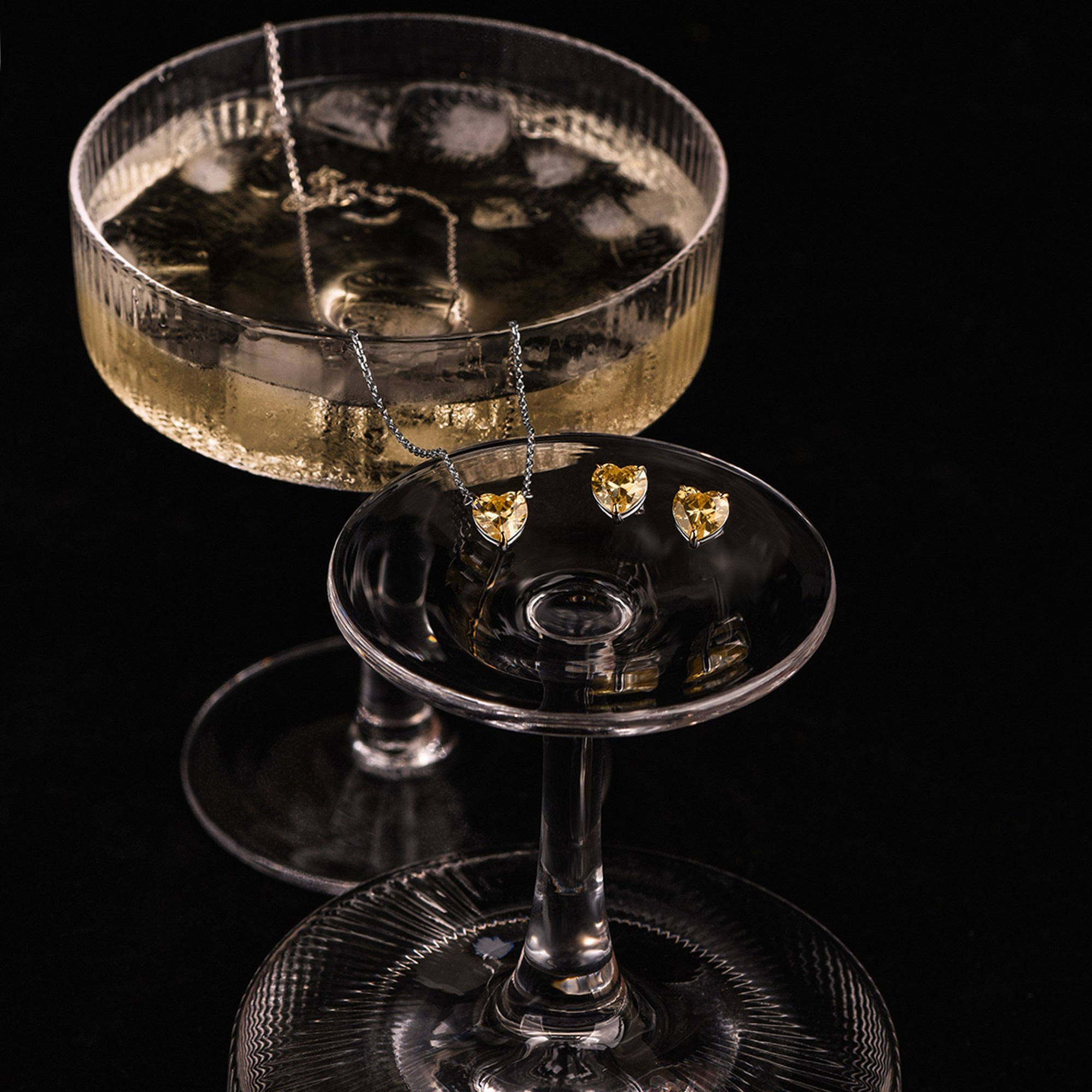 Съемка ювелирных украшений в Санкт-Петербурге. Фотосессия для маркетплейсов