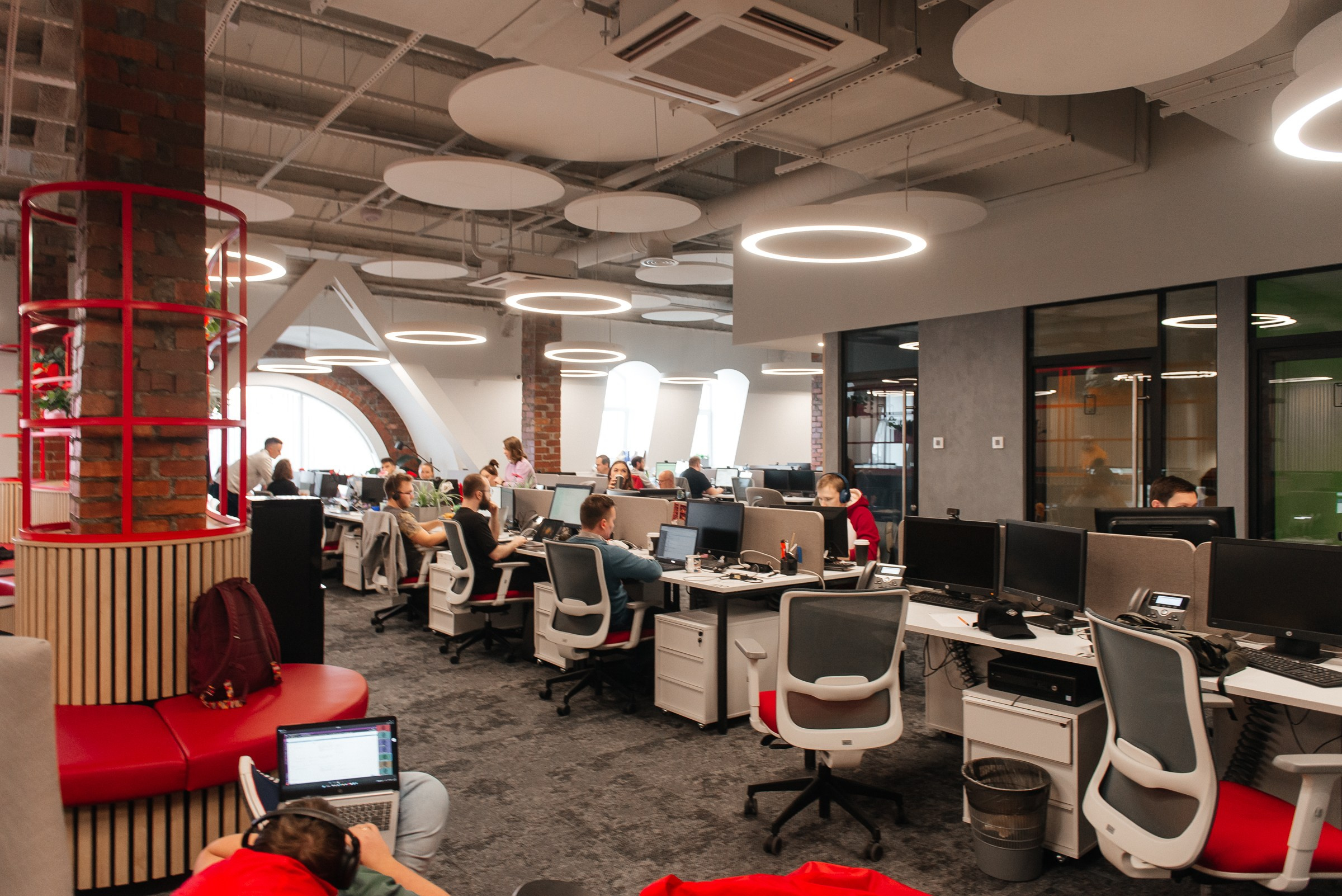 Фотограф в офис в Екатеринбурге Ирина Смирнова. Профессиональный фотограф в Екатеринбурге Ирина Смирнова