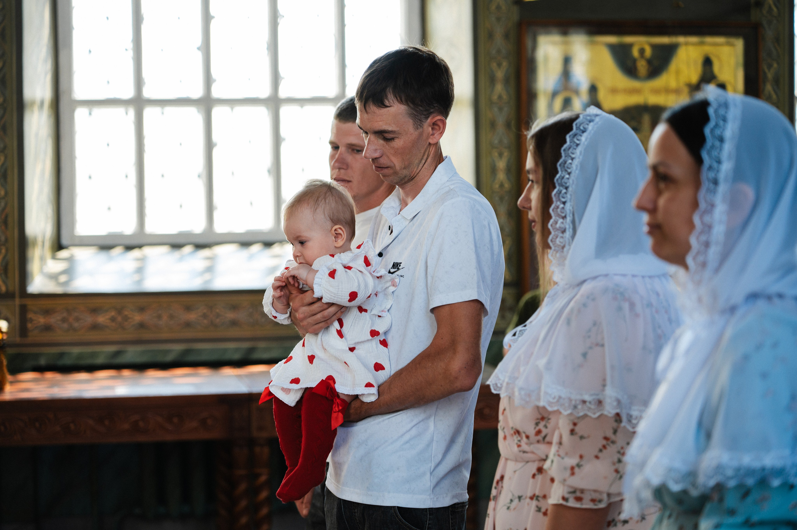 Таинство Крещения Дарьи (Храм Преполовения Пятидесятницы). Фотограф Ярута Оксана / Ростов-на-Дону