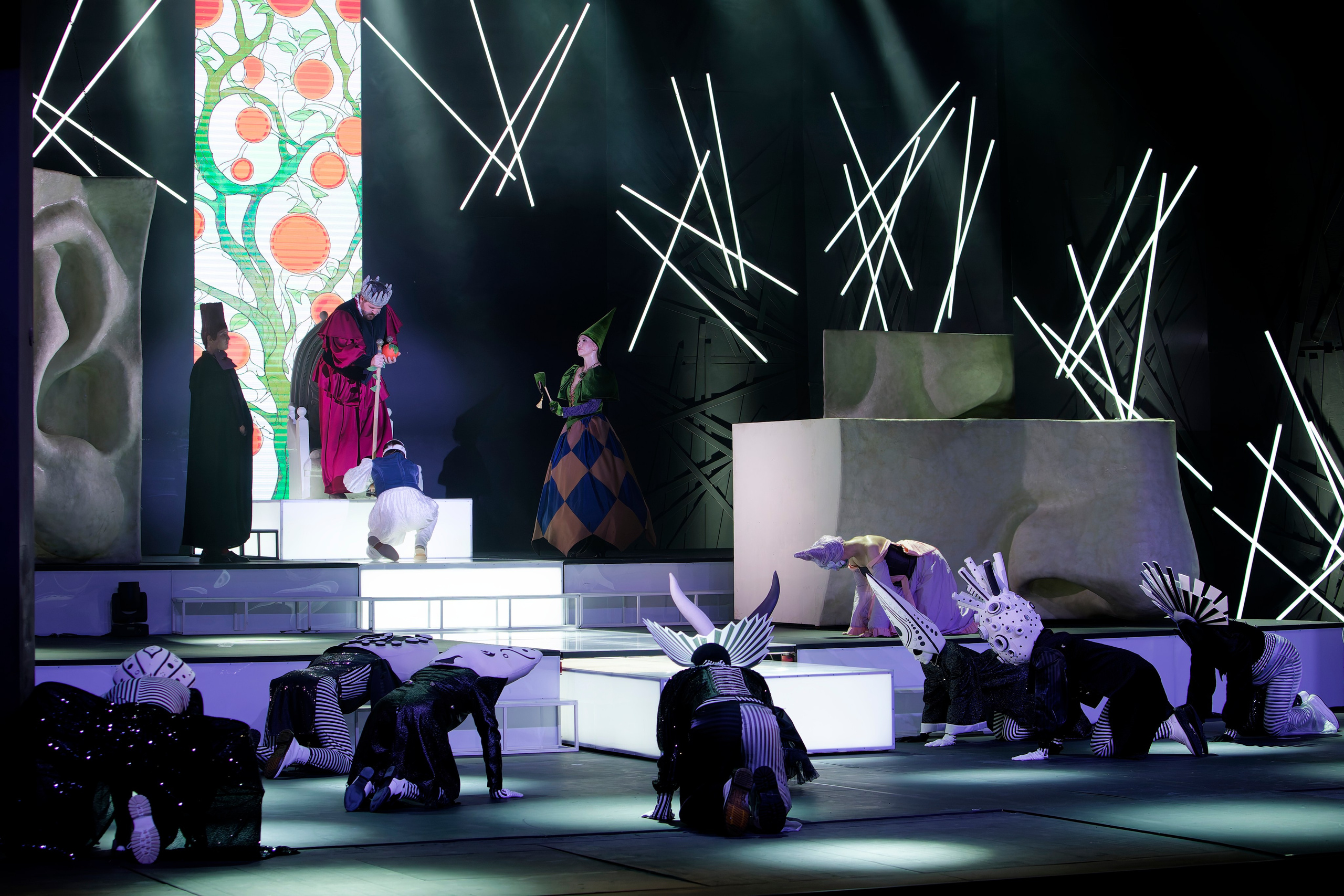 Спектакль «Любовь к трем апельсинам». Кутузов Евгений Фотограф в Южно-Сахалинске