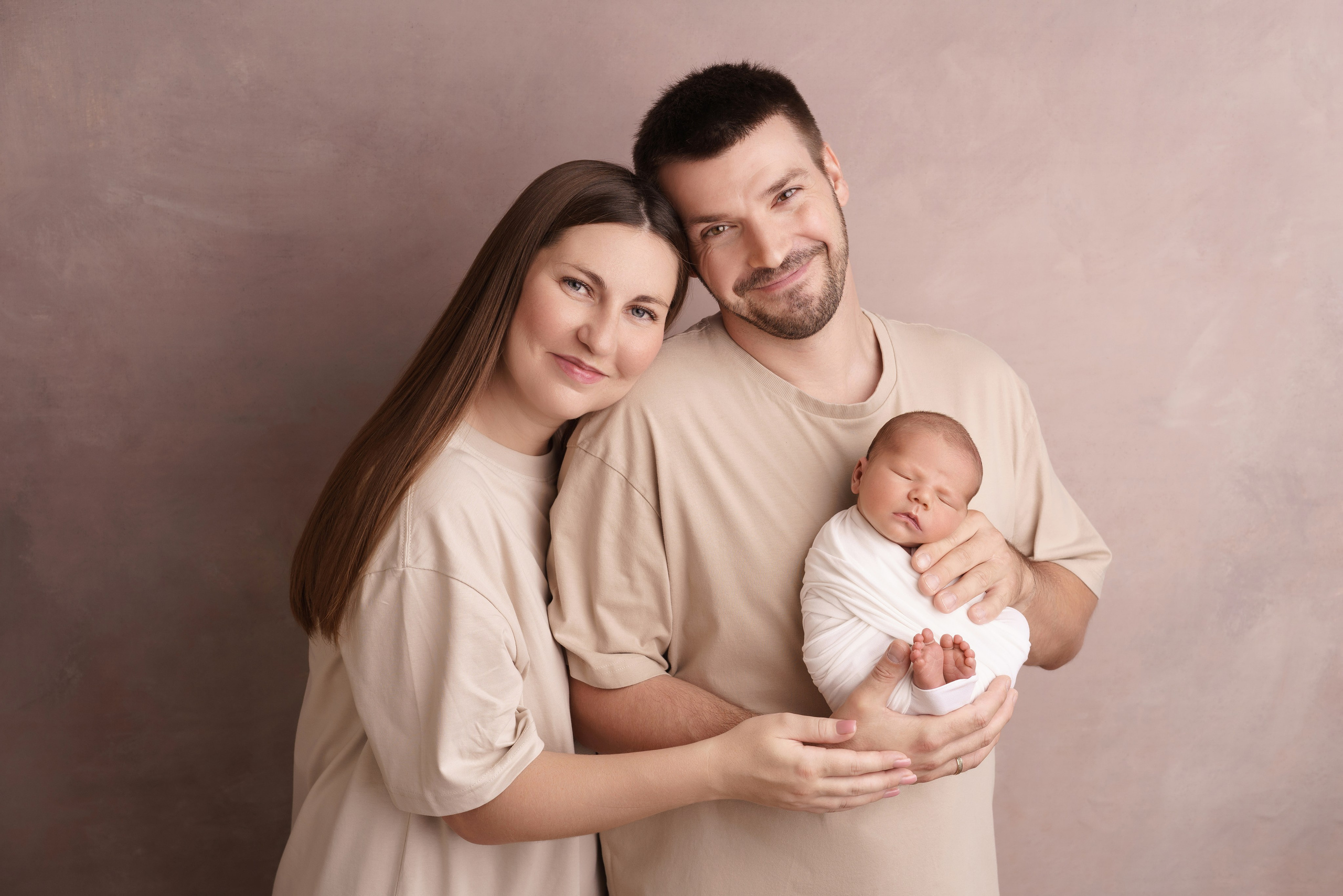 Семейные фотосессии с новорожденными | Трогательные кадры малышей и их близких в Москве и МО. Фотосессия новорожденных в Москве и Московской области | Профессиональный фотограф newborn — Татьяна Иванова