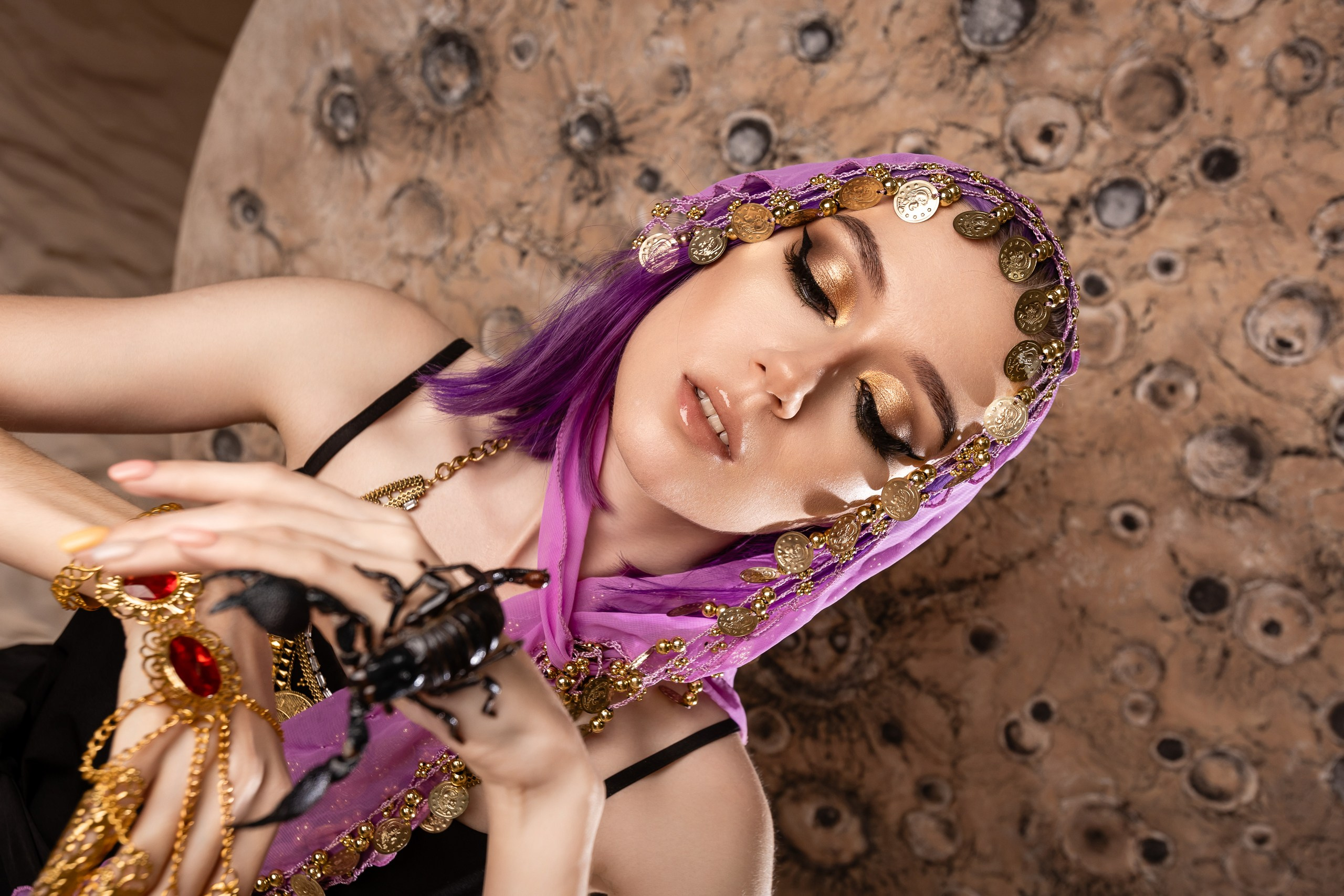 Фотосессия с ящерицами и скорпионами в Восточном стиле. Фотограф в Санкт-Петербурге — Сергей Петров