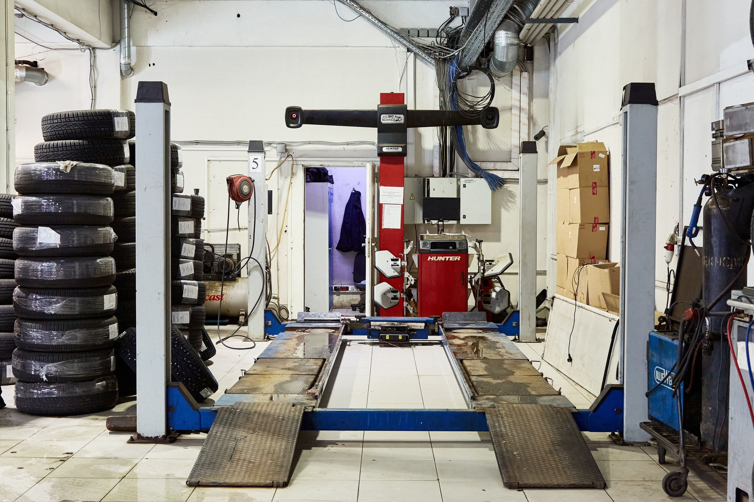 Элан-Моторс на Софийской ул. Фотограф Анастасия Леонтьева Санкт-Петербург