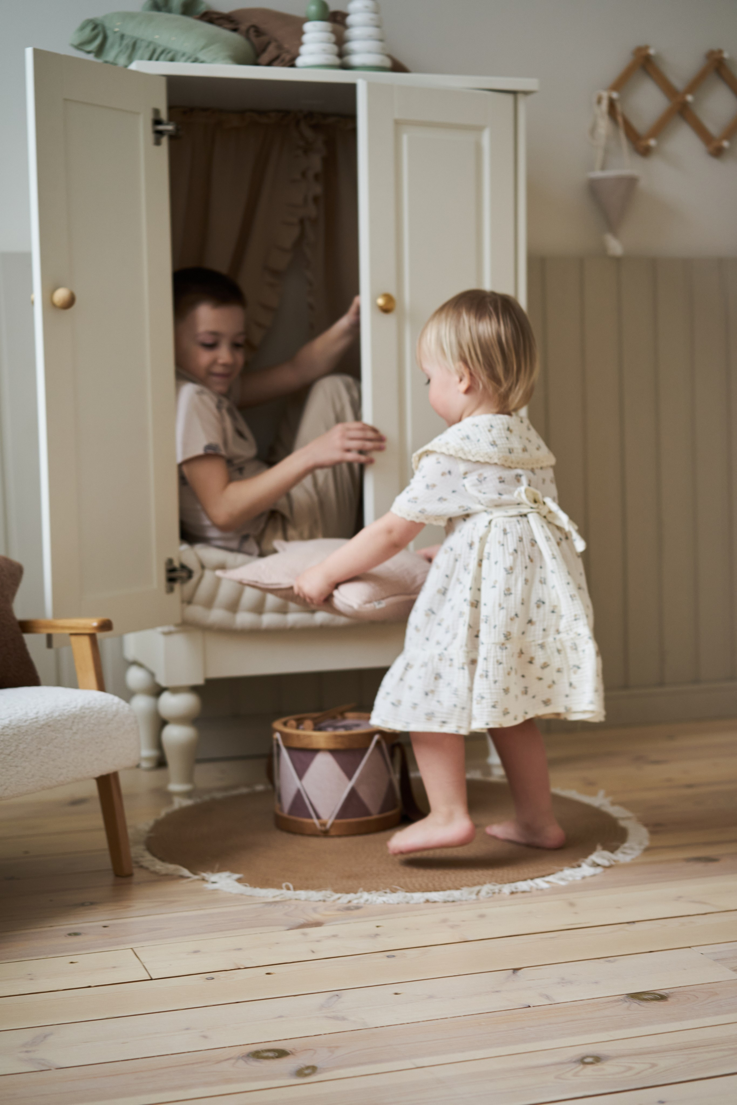 Семейная фотосессия в студии. Фотограф Екатеринбург Кокшарова Александра