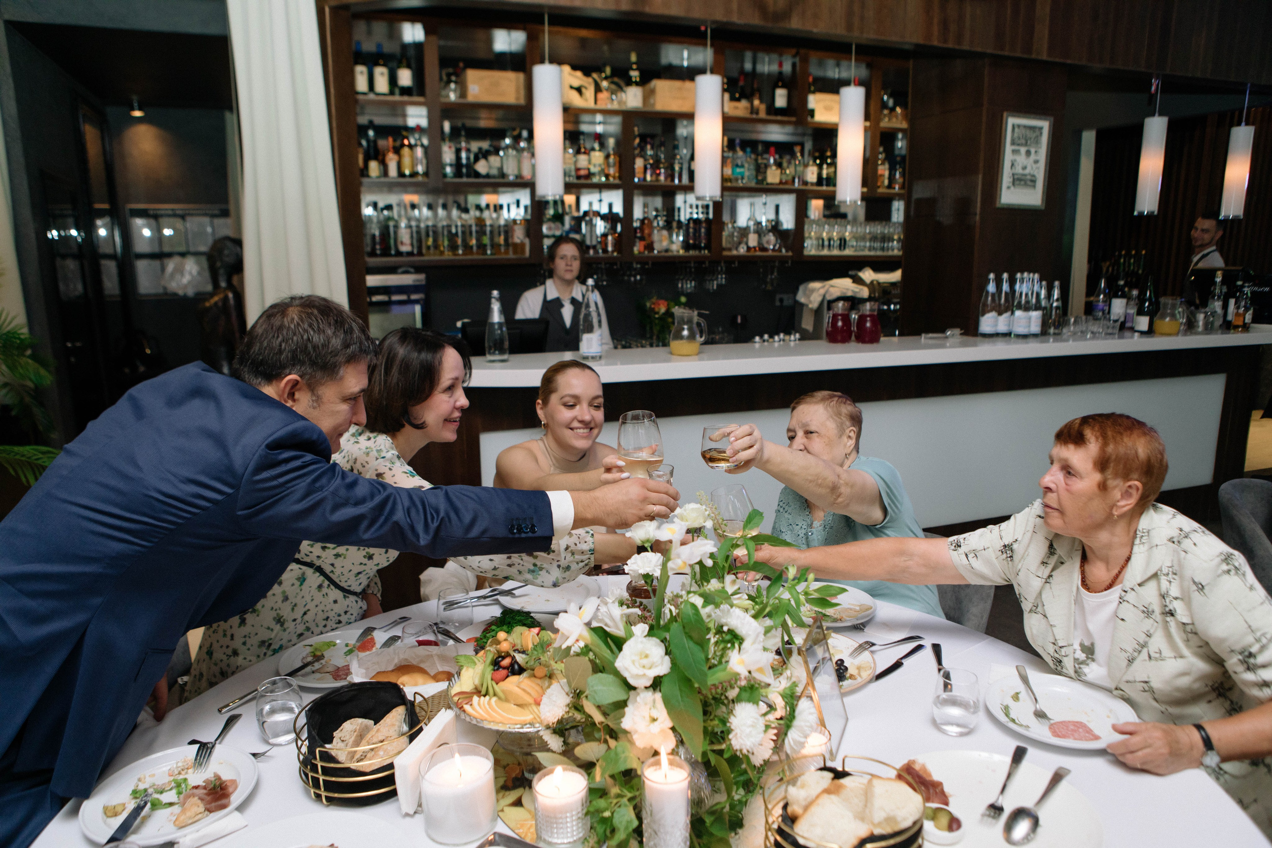 Катя и Клим. Роспись и банкет. Свадебный и портретный фотограф в Москве Анастасия Масюк